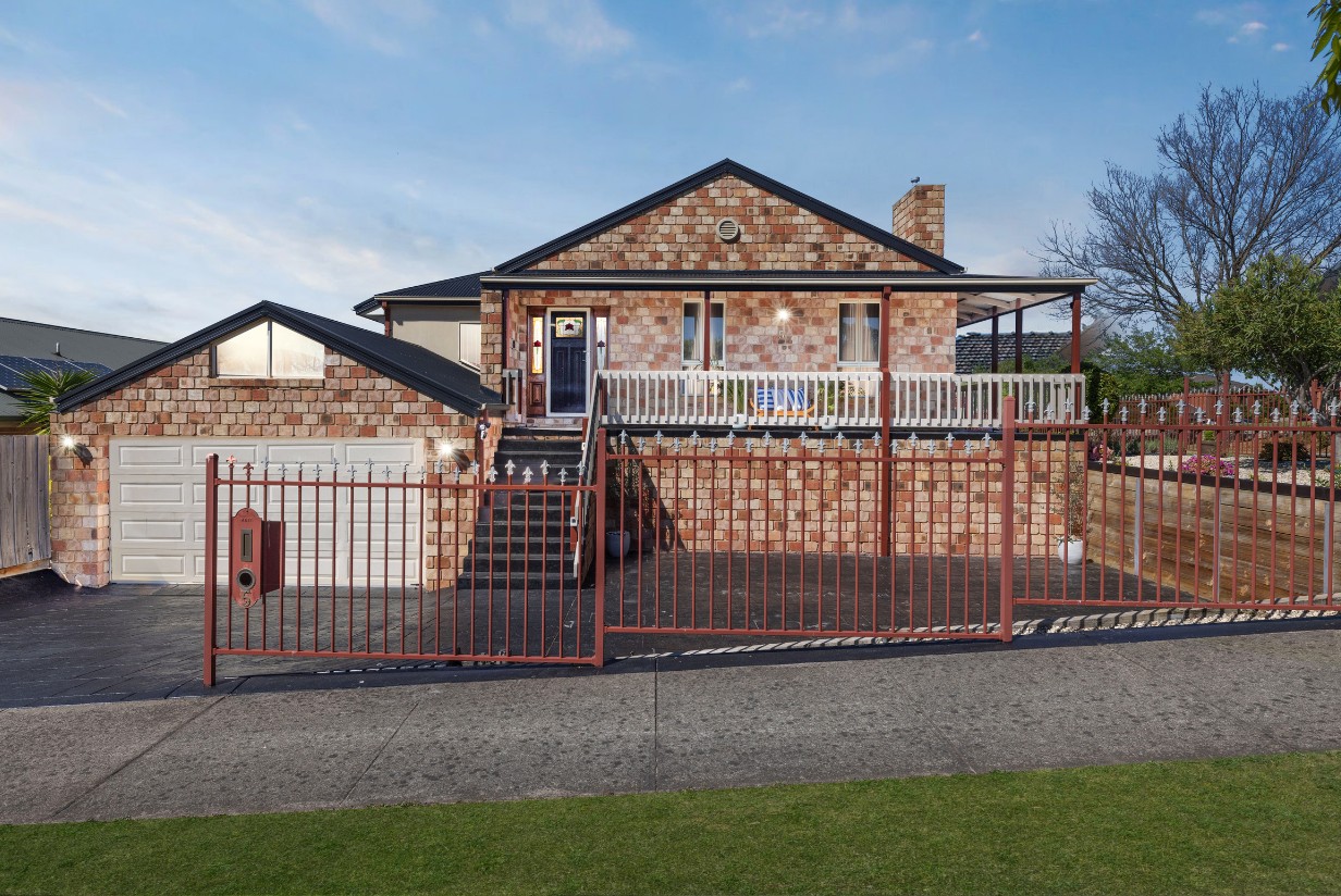 5 Livingstone Rise, Lynbrook, VIC 3975