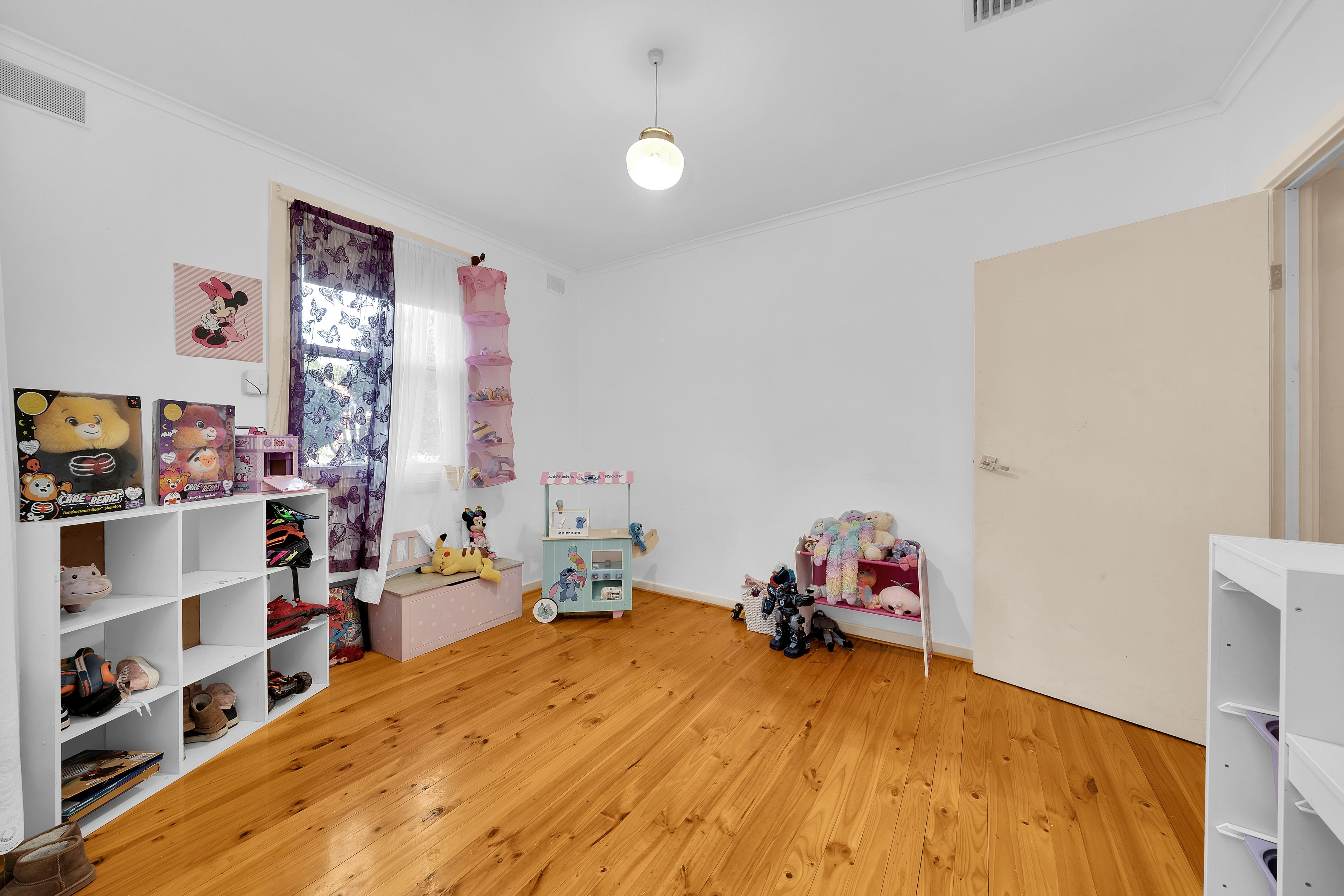 16 Burley Road — photo 12 of 19