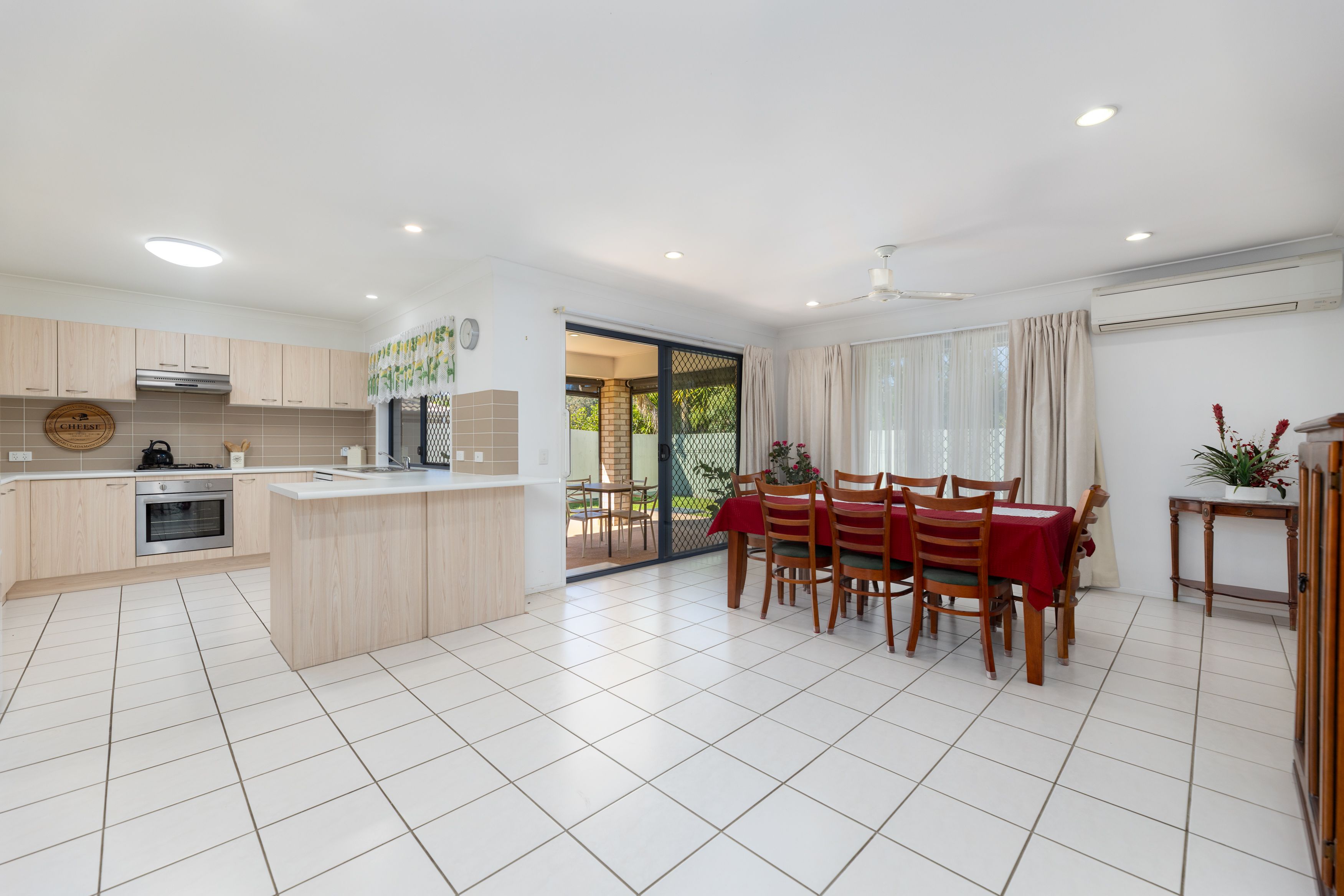 14 Violet Street — photo 4 of 25