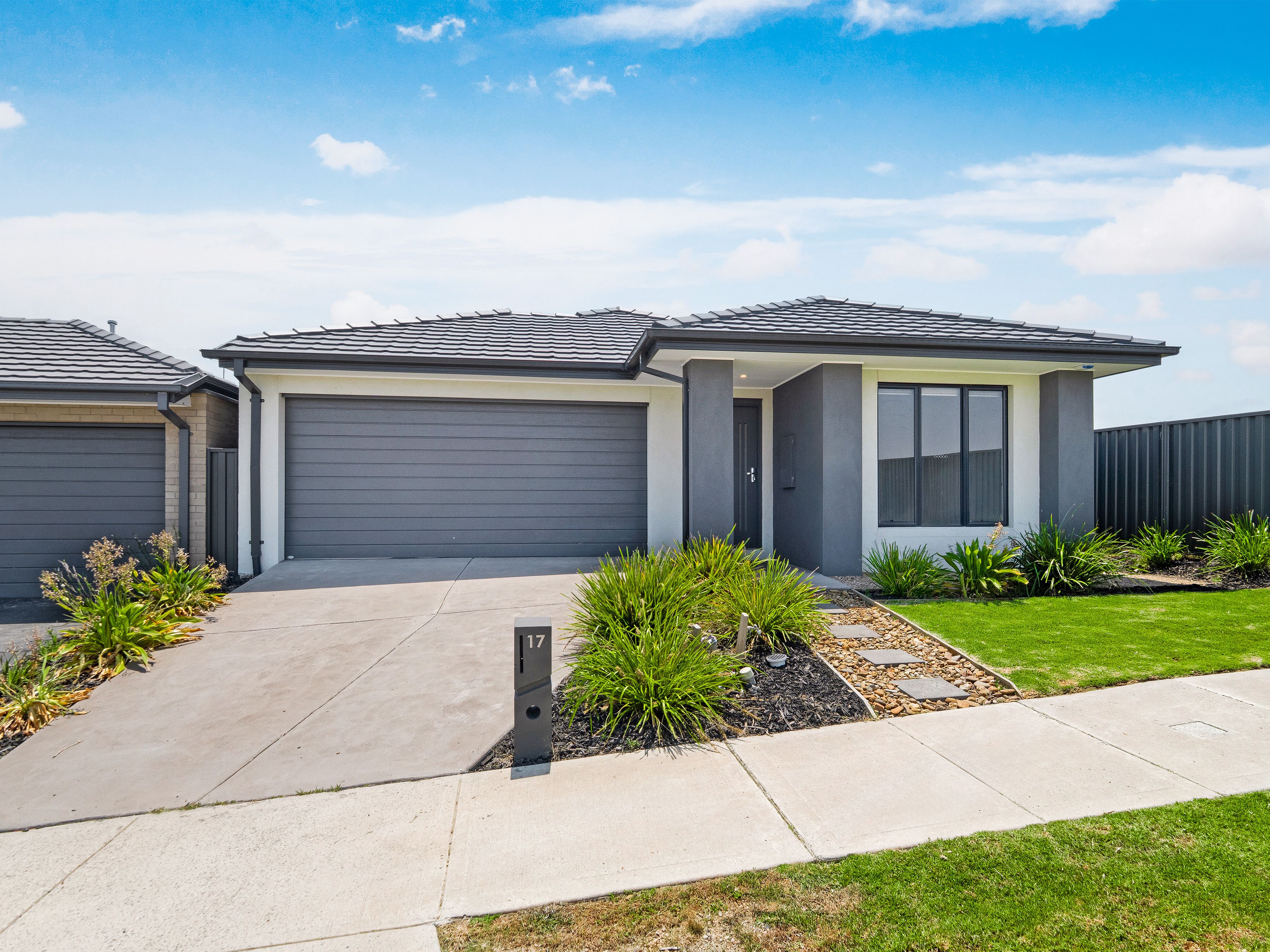 17 Prizzle Road, Pakenham, VIC 3810