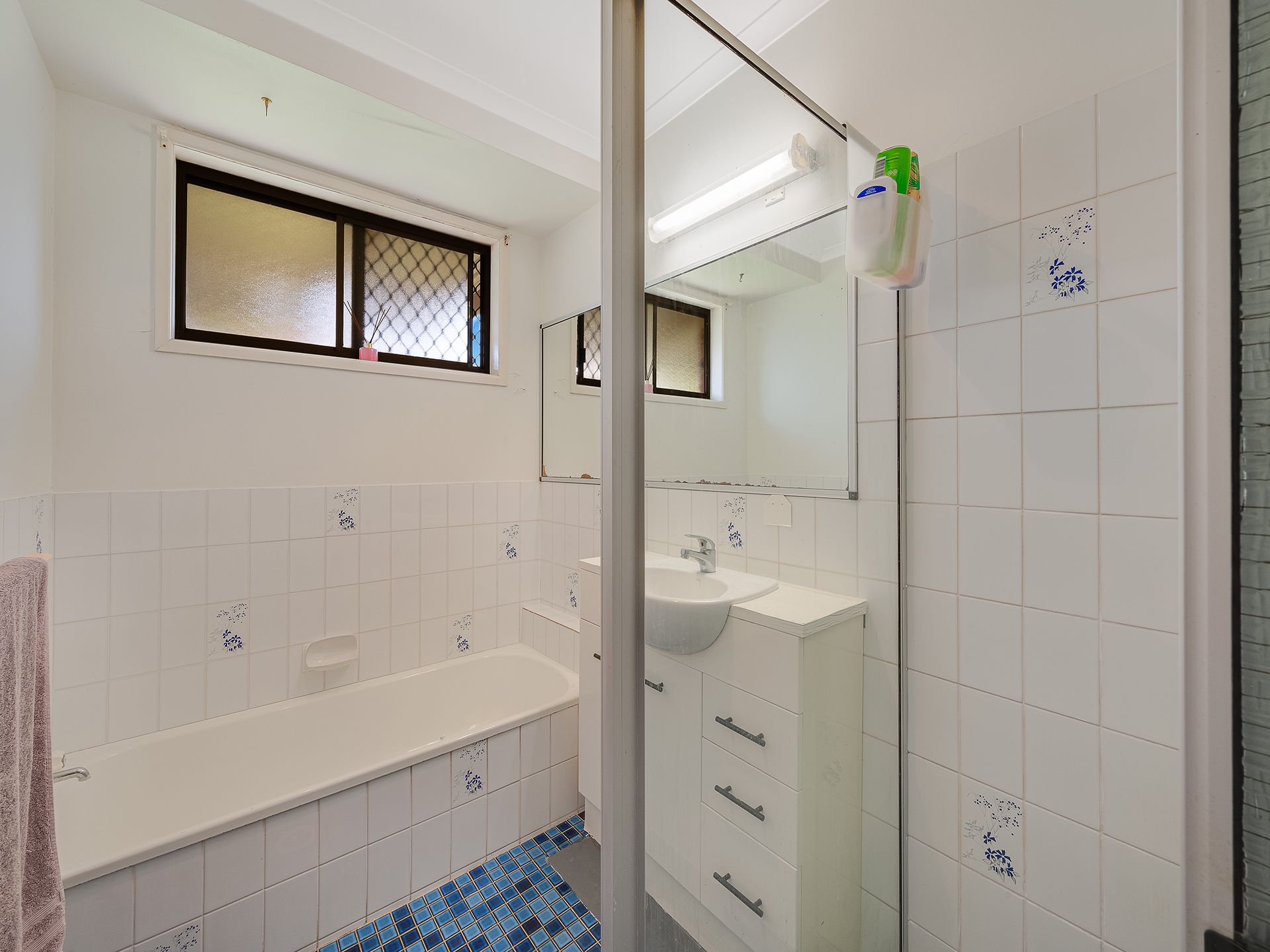 9 Undara Avenue — photo 10 of 14
