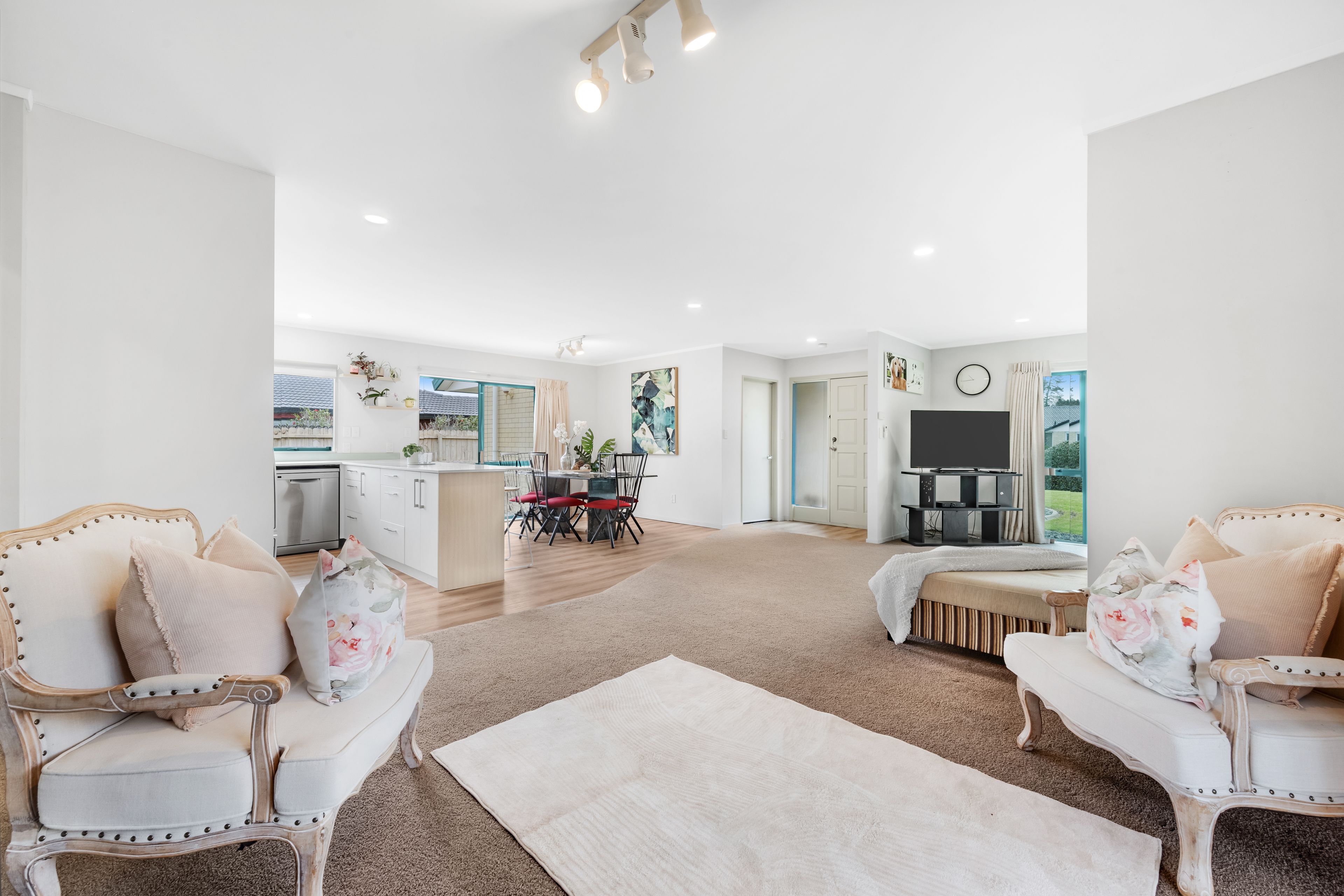 30 West Fairway, Golflands, Manukau City