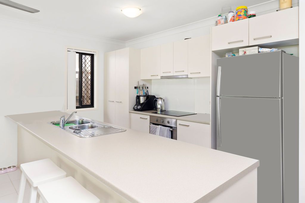 30 Rise Circuit, Pacific Pines, QLD 4211