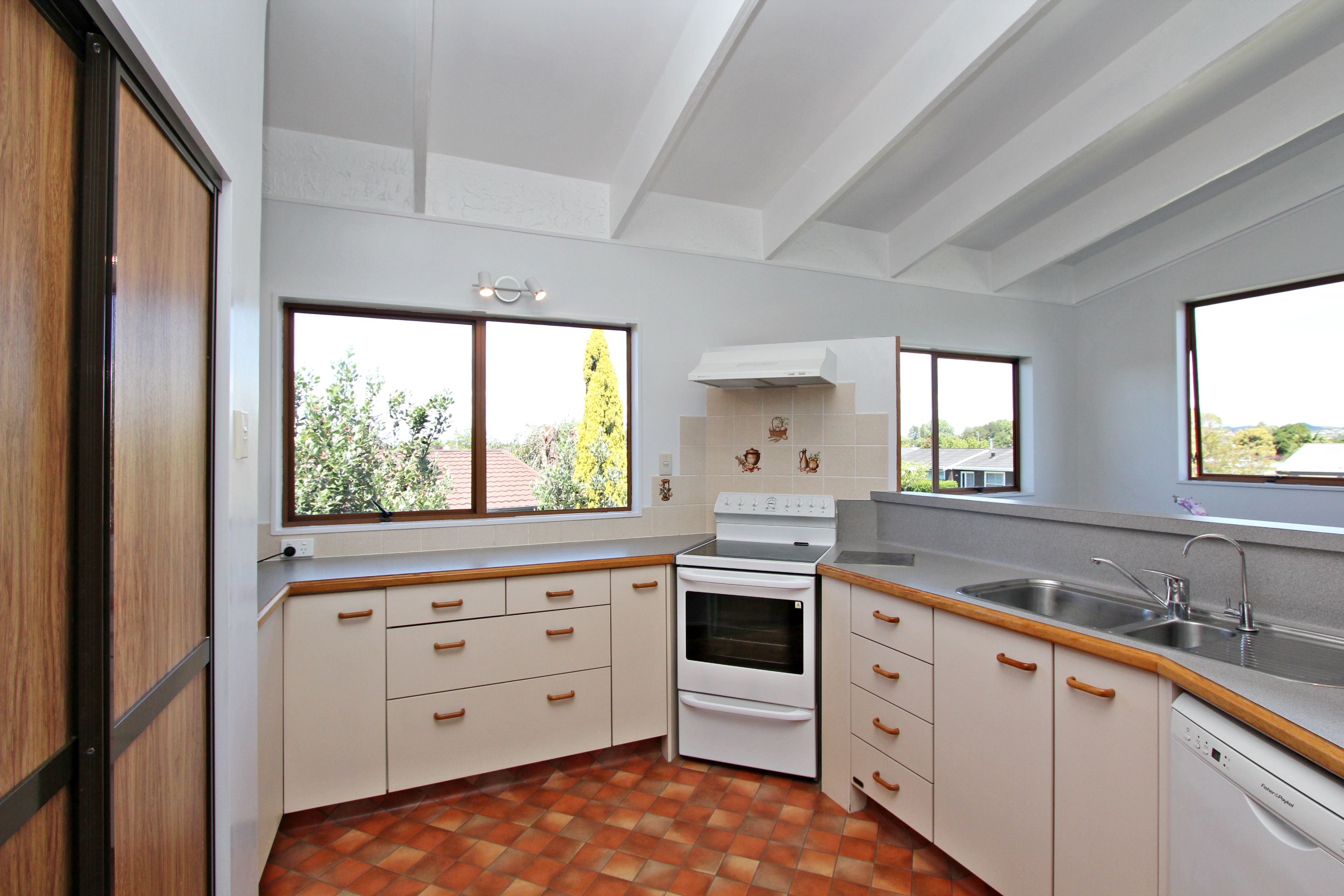 14 Konini Crescent, Pirimai, Napier City