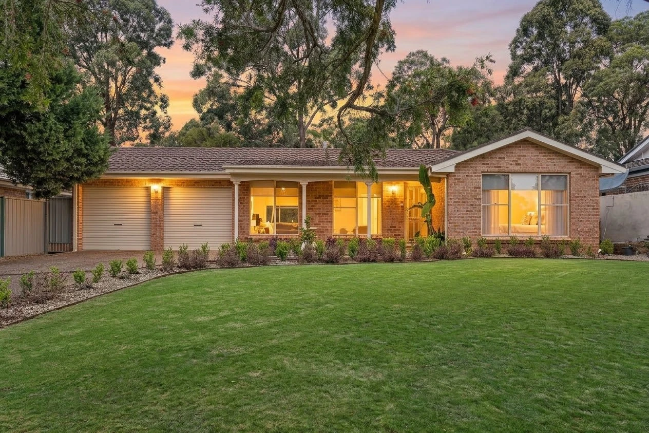 16 School House Road, Glenmore Park, NSW 2745