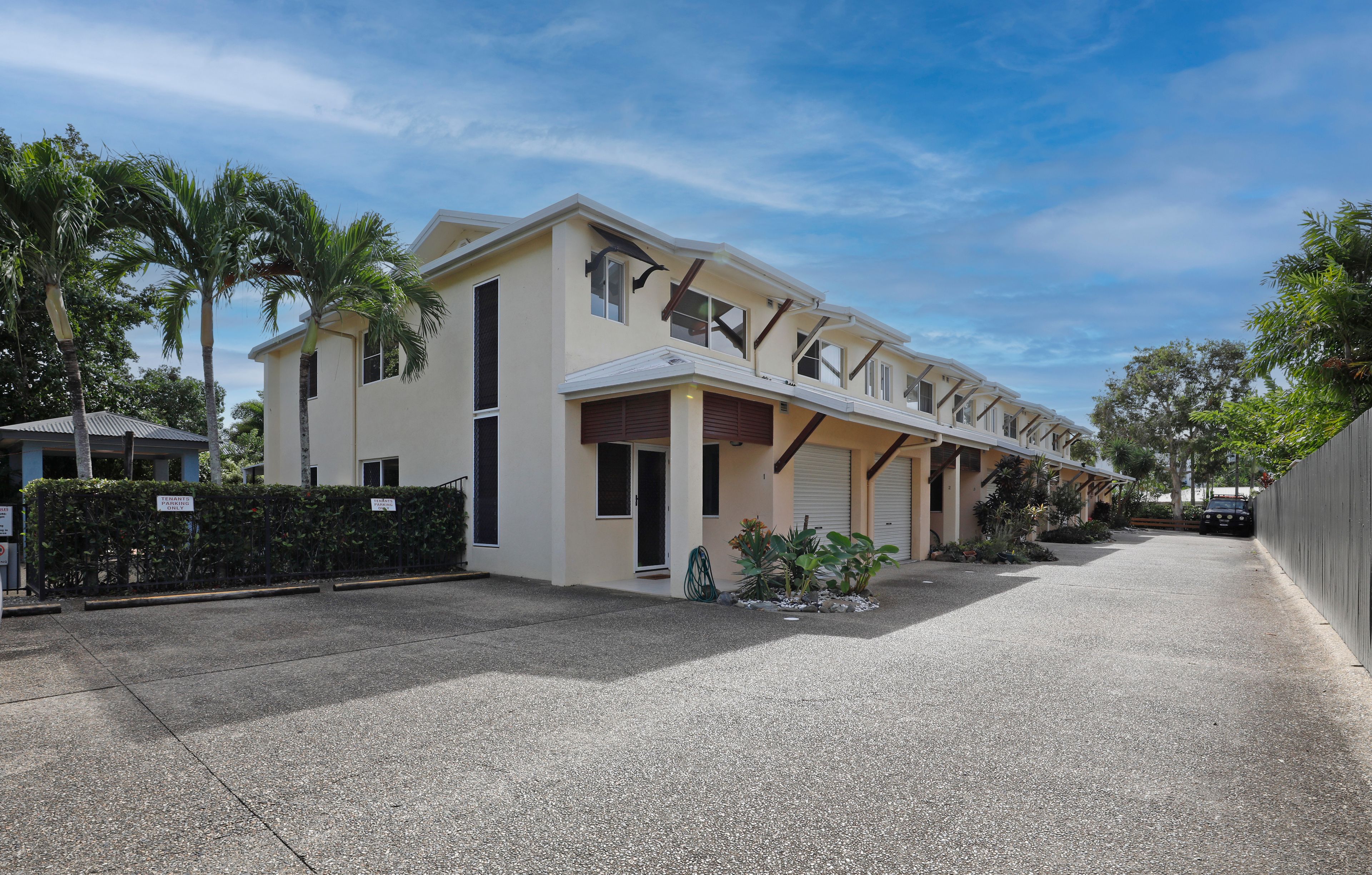 5/8 Oyster Court, Trinity Beach, QLD 4879