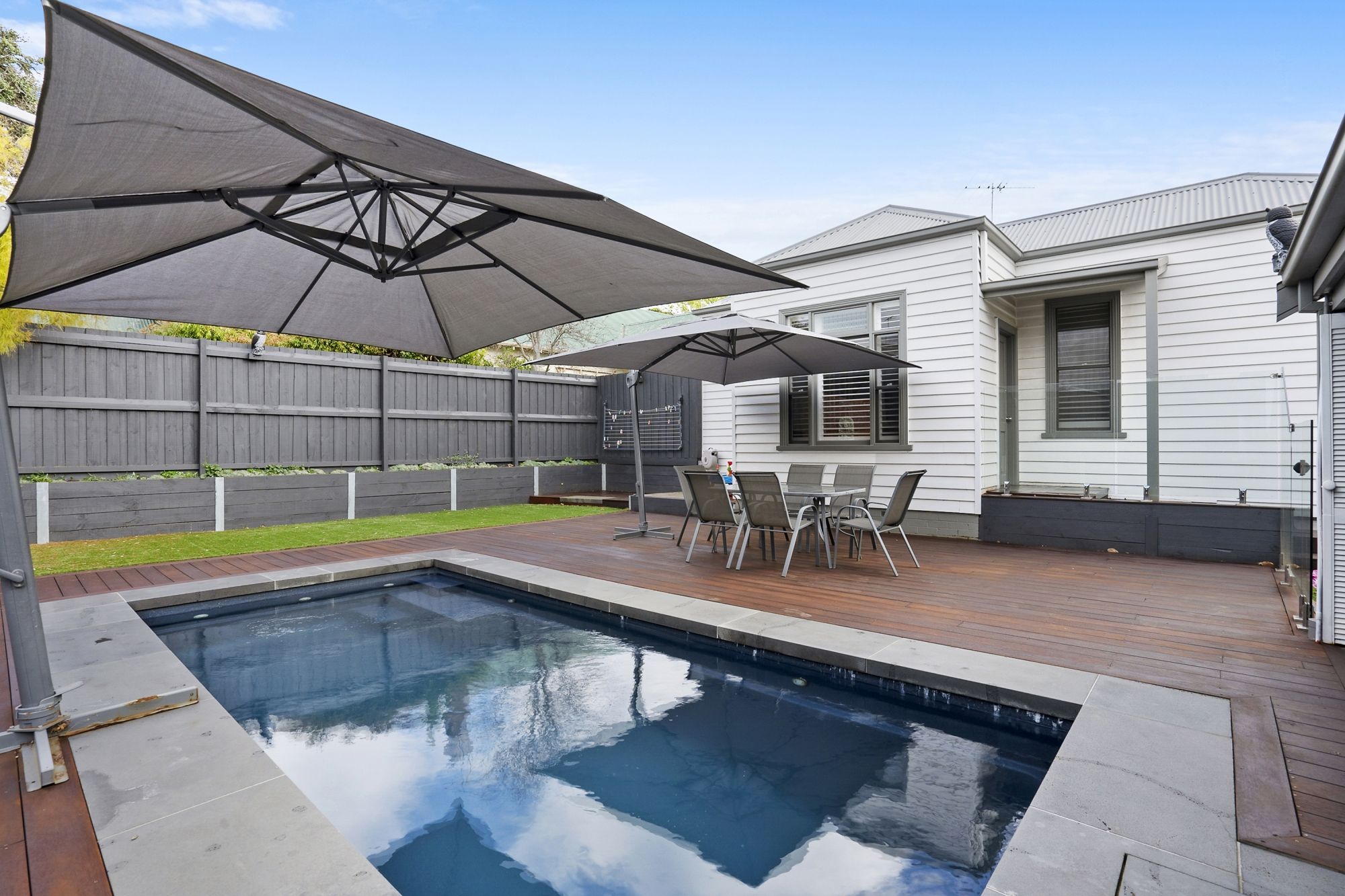 21 Laurel Bank Parade, Newtown, VIC 3220
