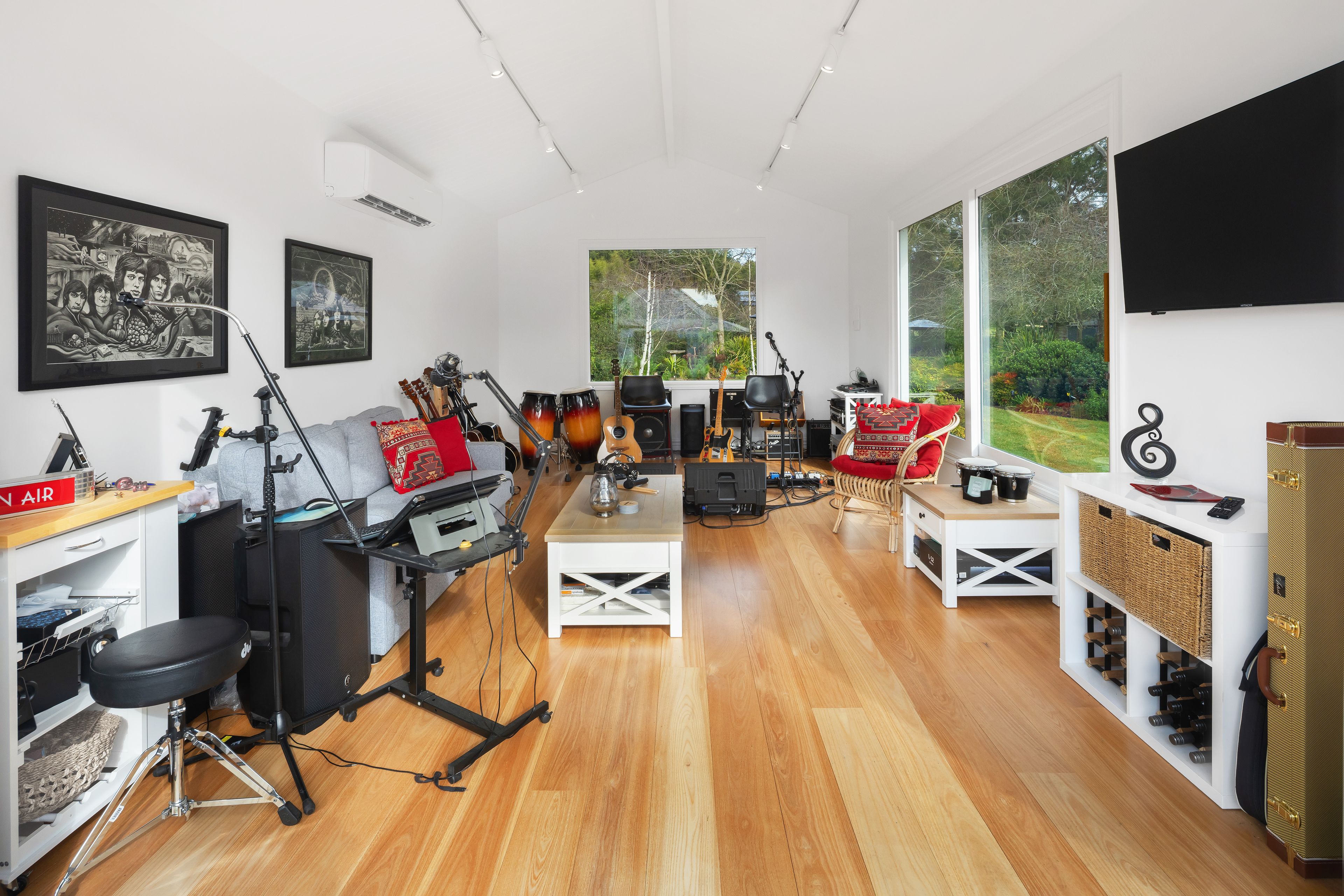 7 Urquhart Street — photo 15 of 23