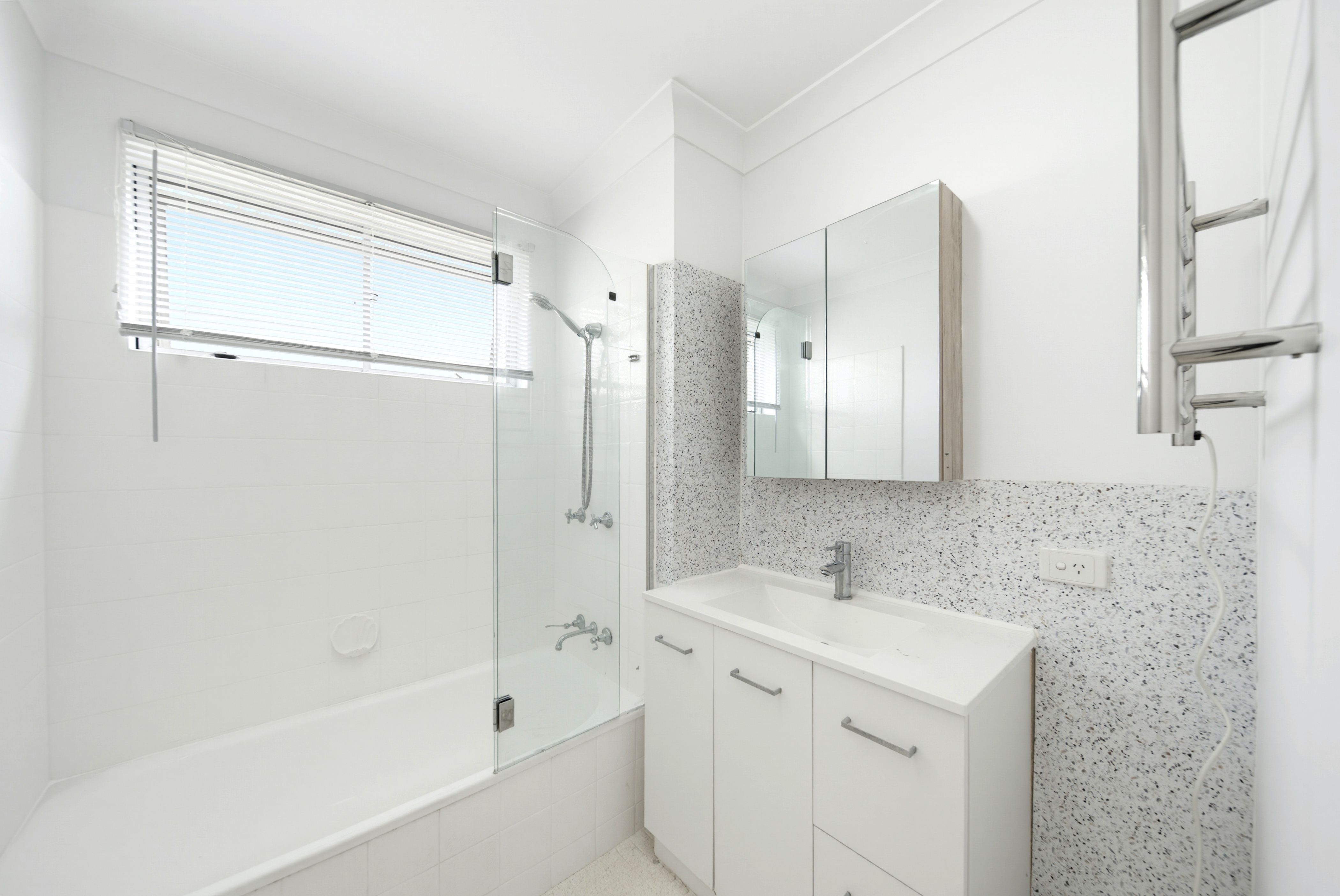 3/22 Kidston Terrace — photo 7 of 14
