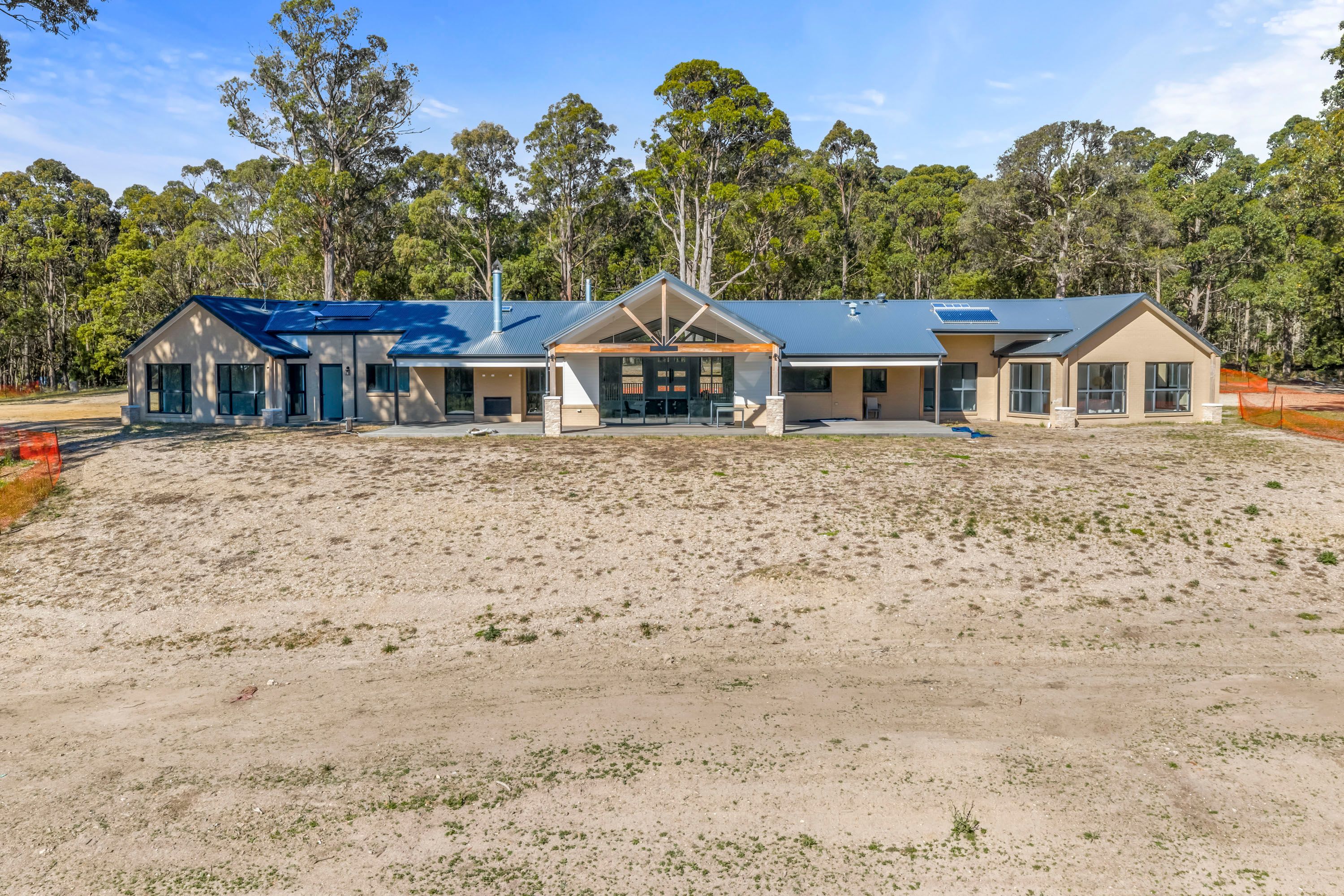 2 Griffeys Lane, Mount Helen, VIC 3350