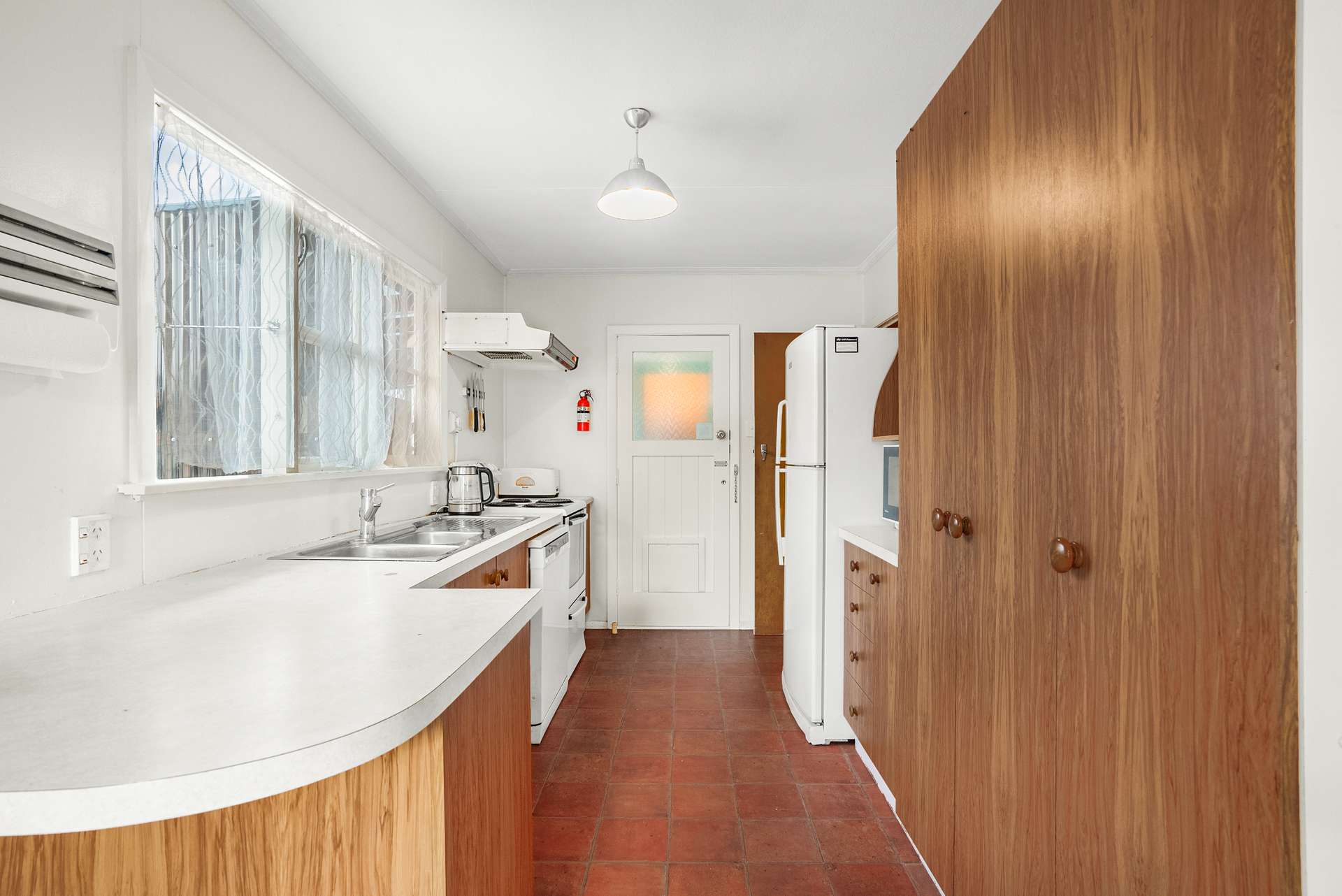 64 Russell Road photo 4