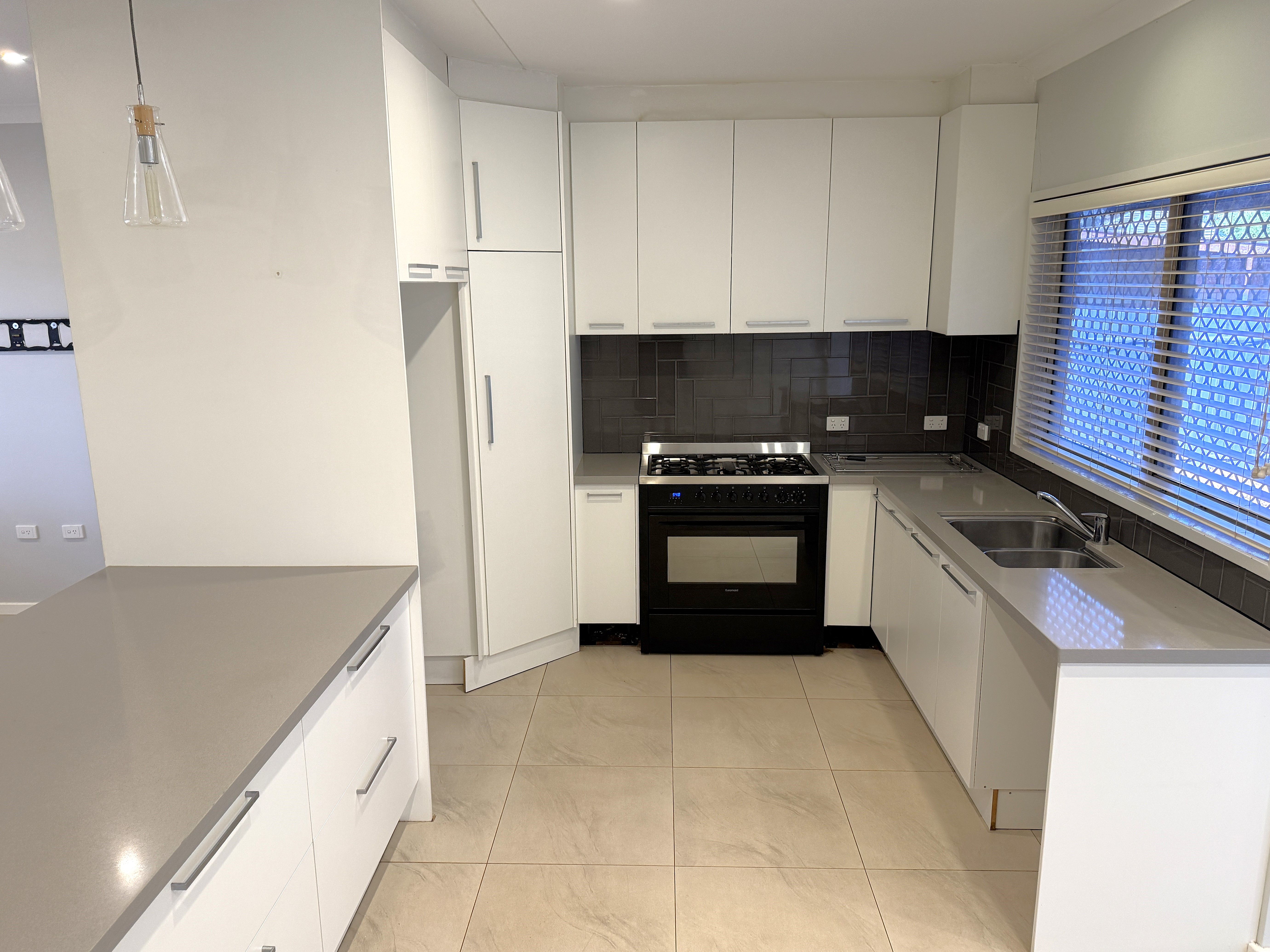 3 Middleton Way, Nickol, WA 6714