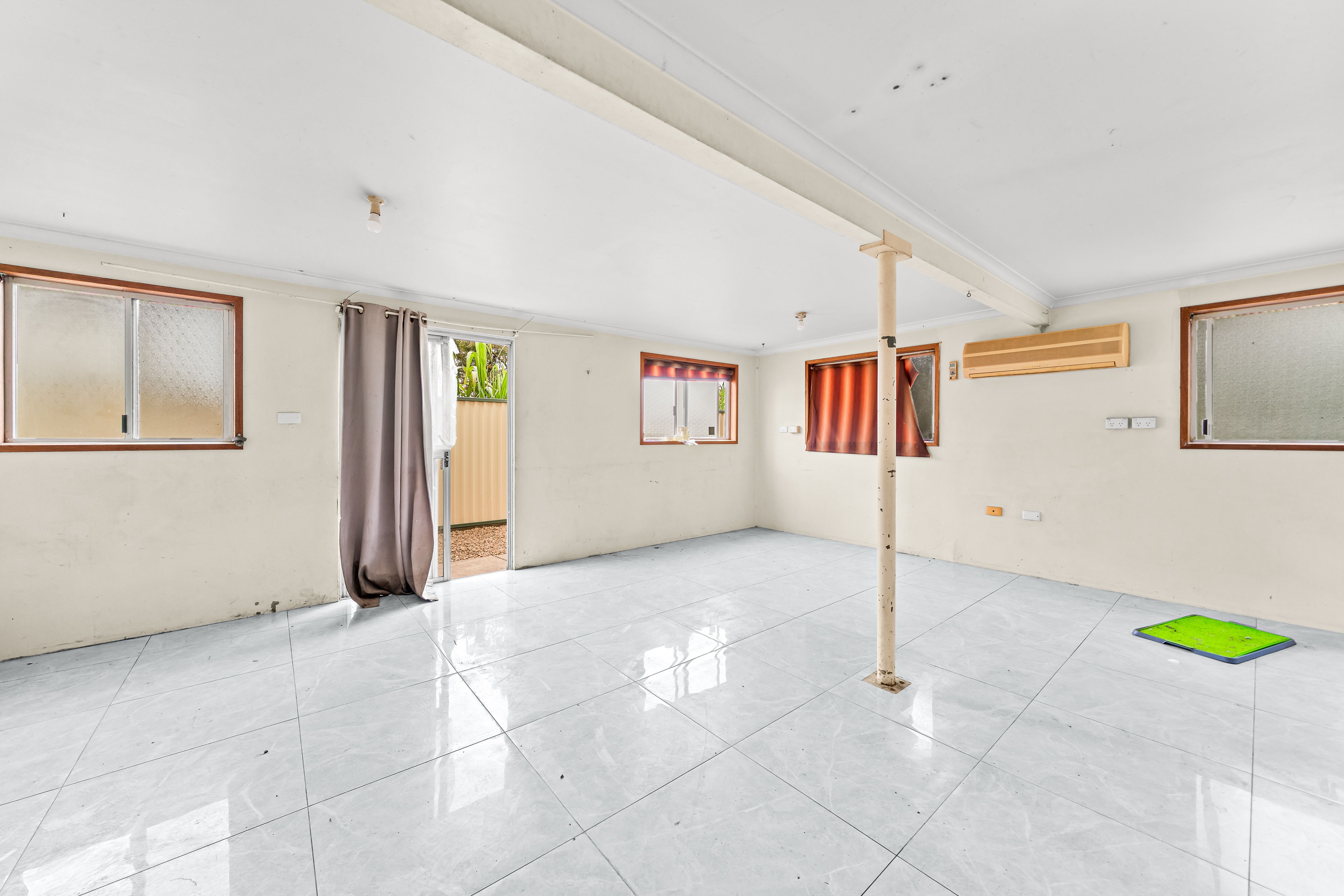 53 Jarrah Crescent — photo 9 of 30