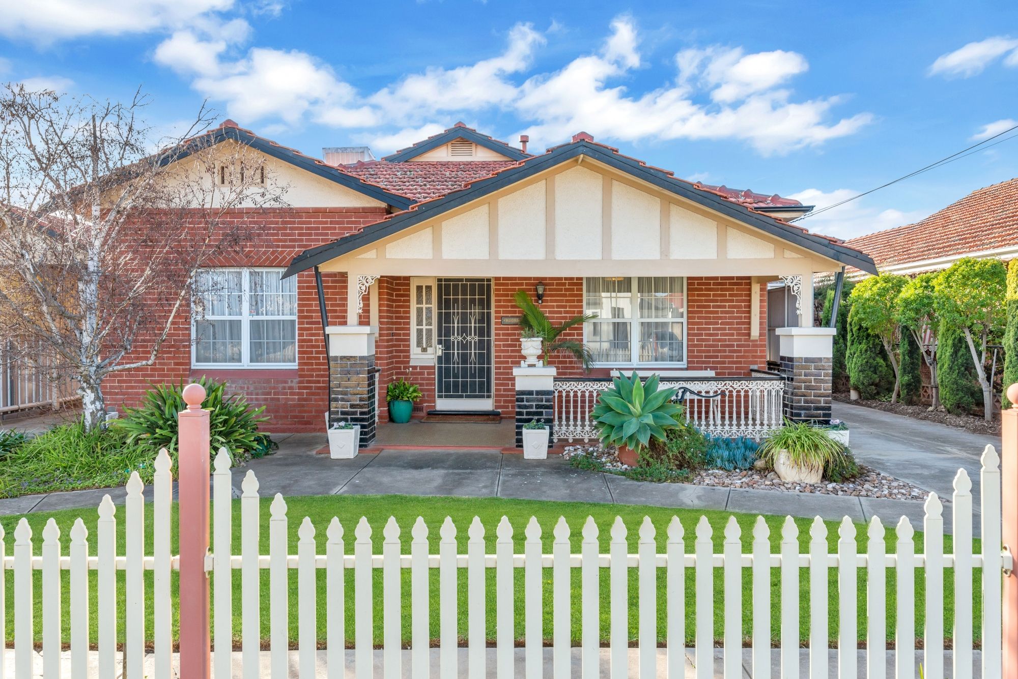12 Glen Lossie Street, Woodville South, SA 5011