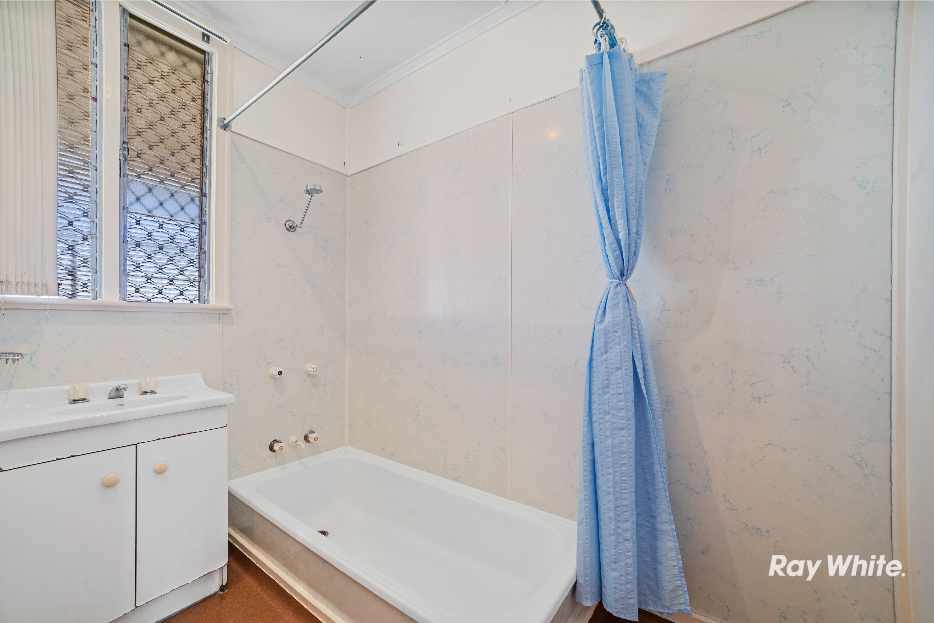 42 Kent Street — photo 18 of 24