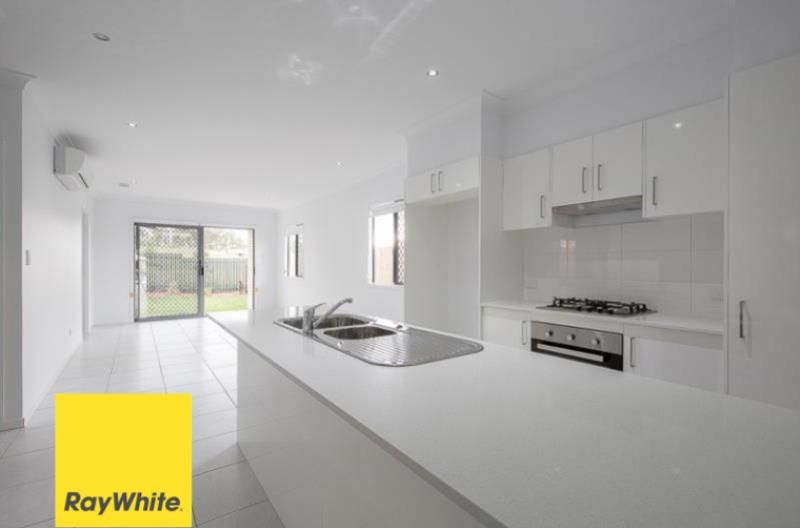 9 Mount Barney Crescent, Park Ridge, QLD 4125