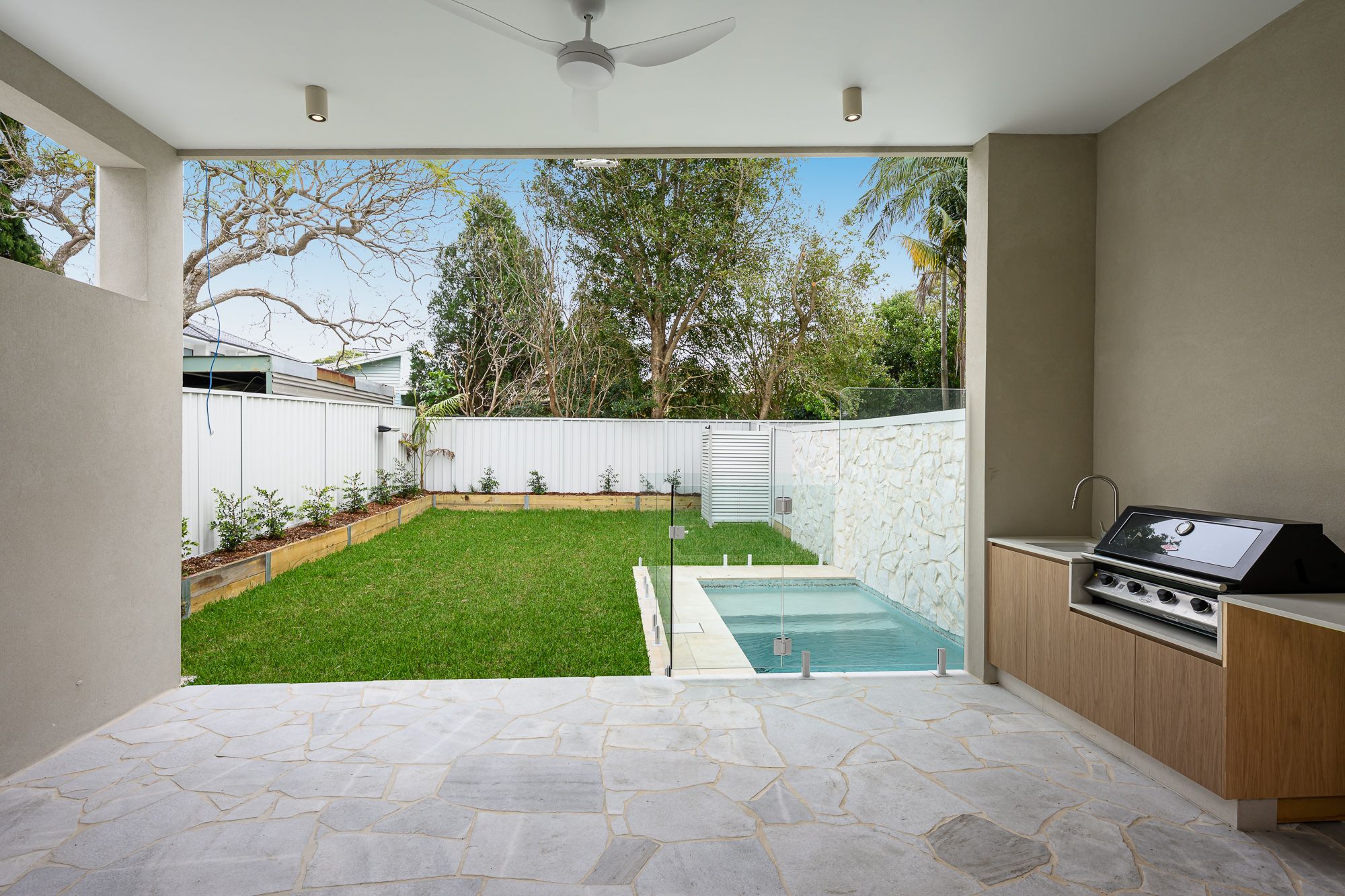 73b Woodfield Boulevard — photo 4 of 11