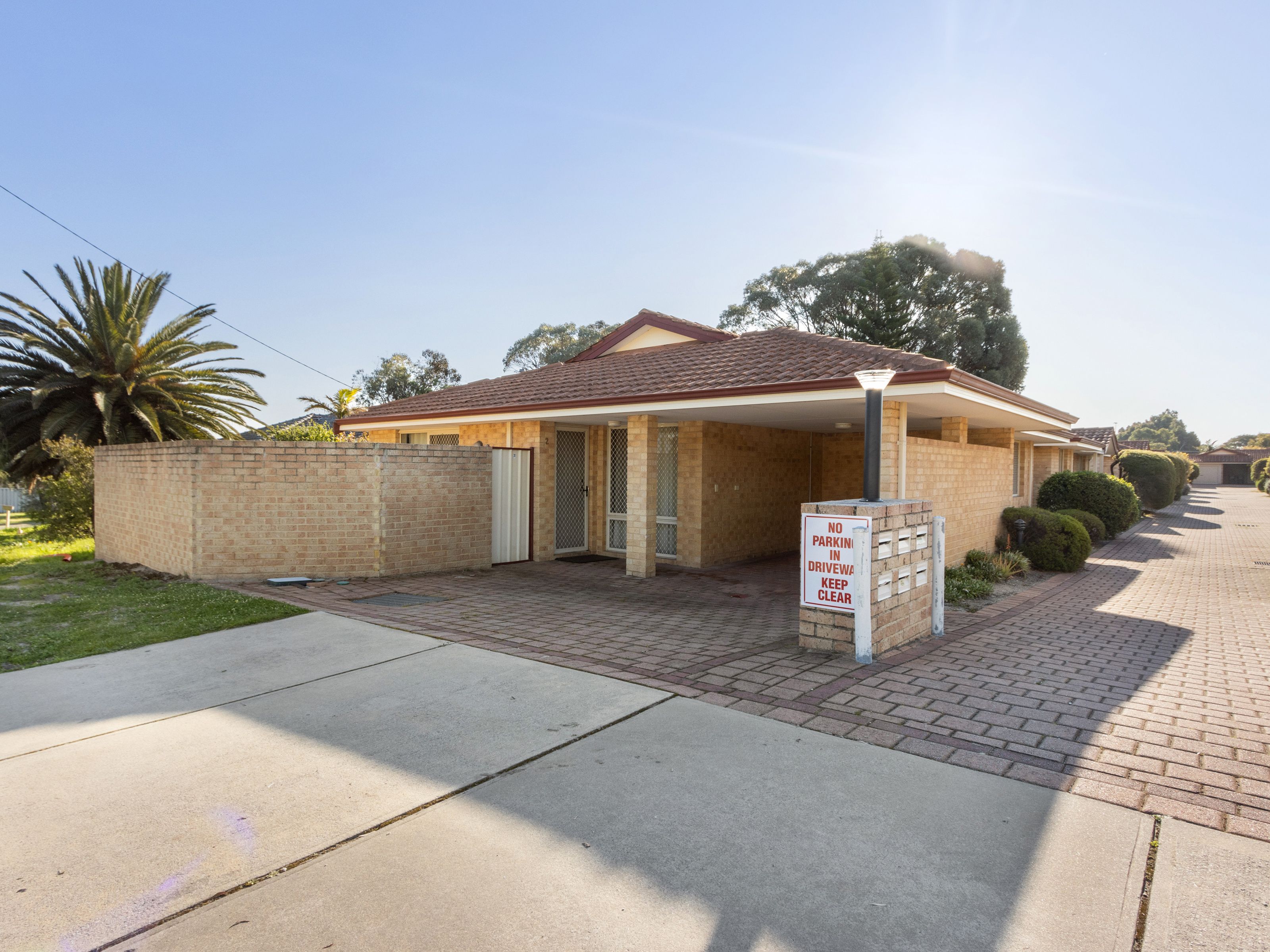 278 Wharf Street, Queens Park WA 6107