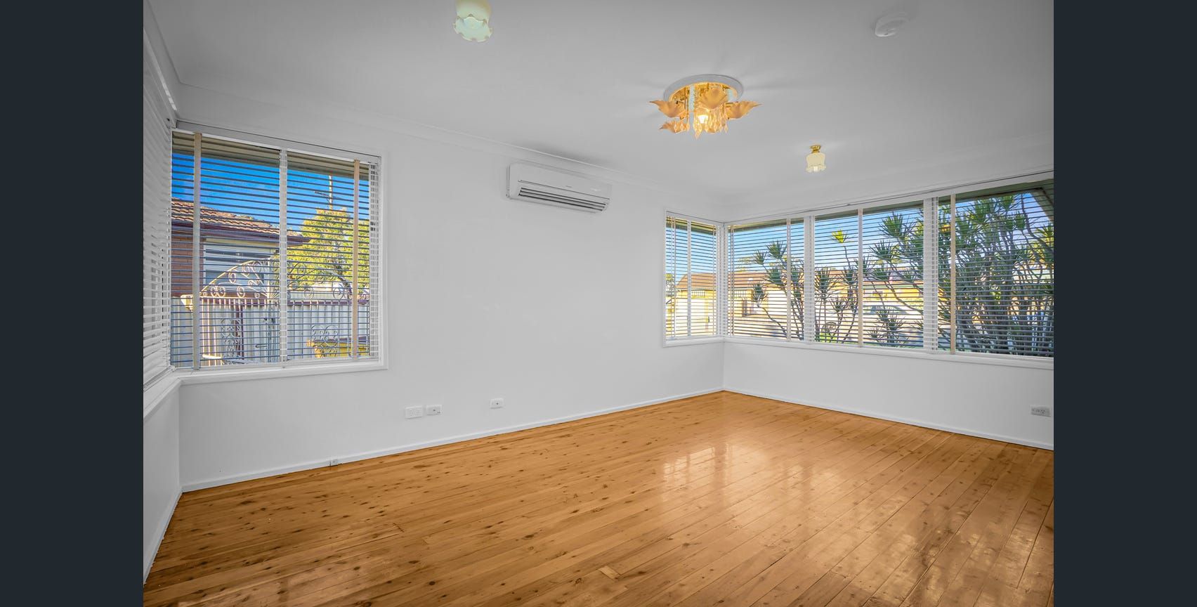 38 Coates Street — photo 3 of 7