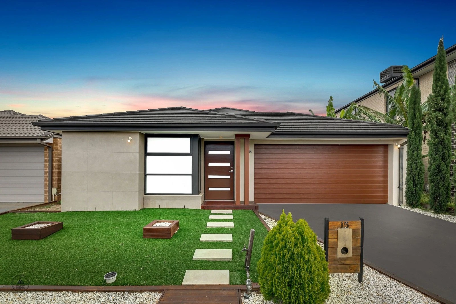 15 ELSHAM Grove, Truganina, VIC 3029