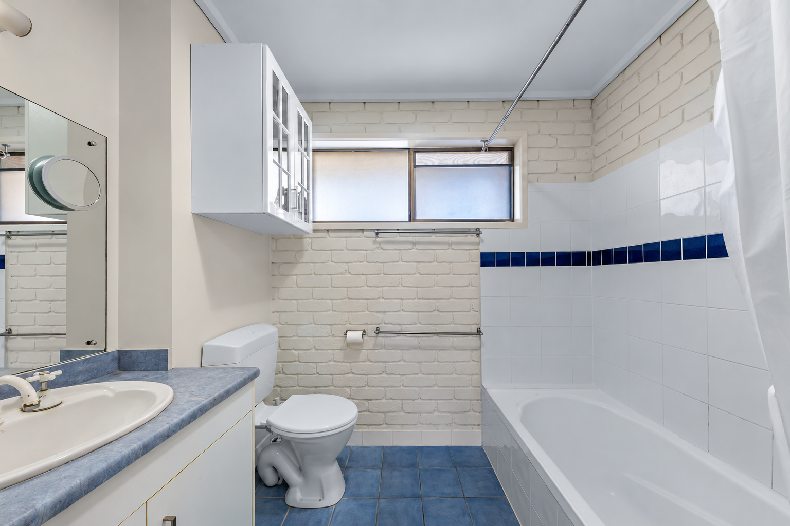 5/2 Lewis Street — photo 10 of 17