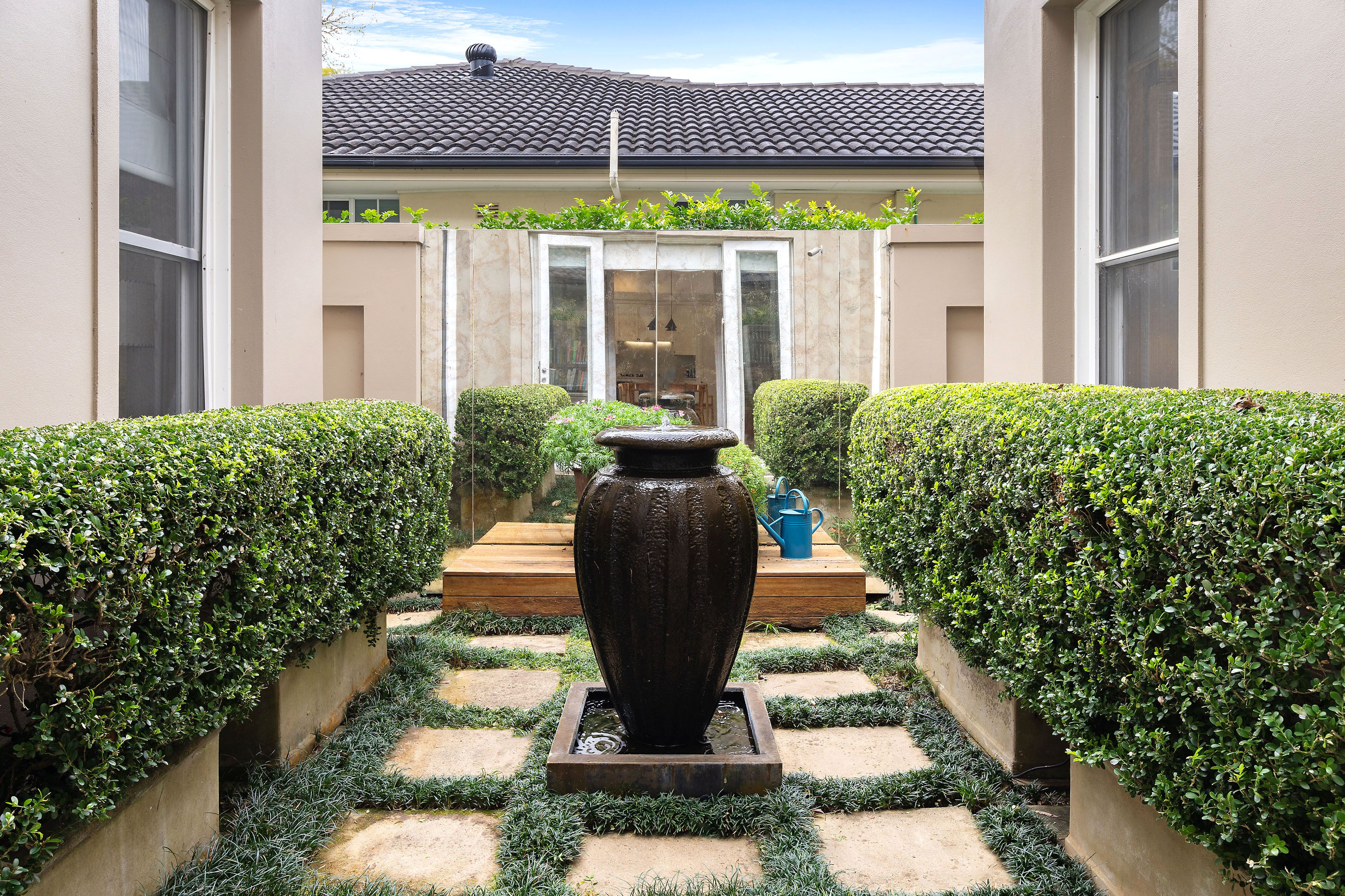 76a Douglas Street — photo 4 of 15
