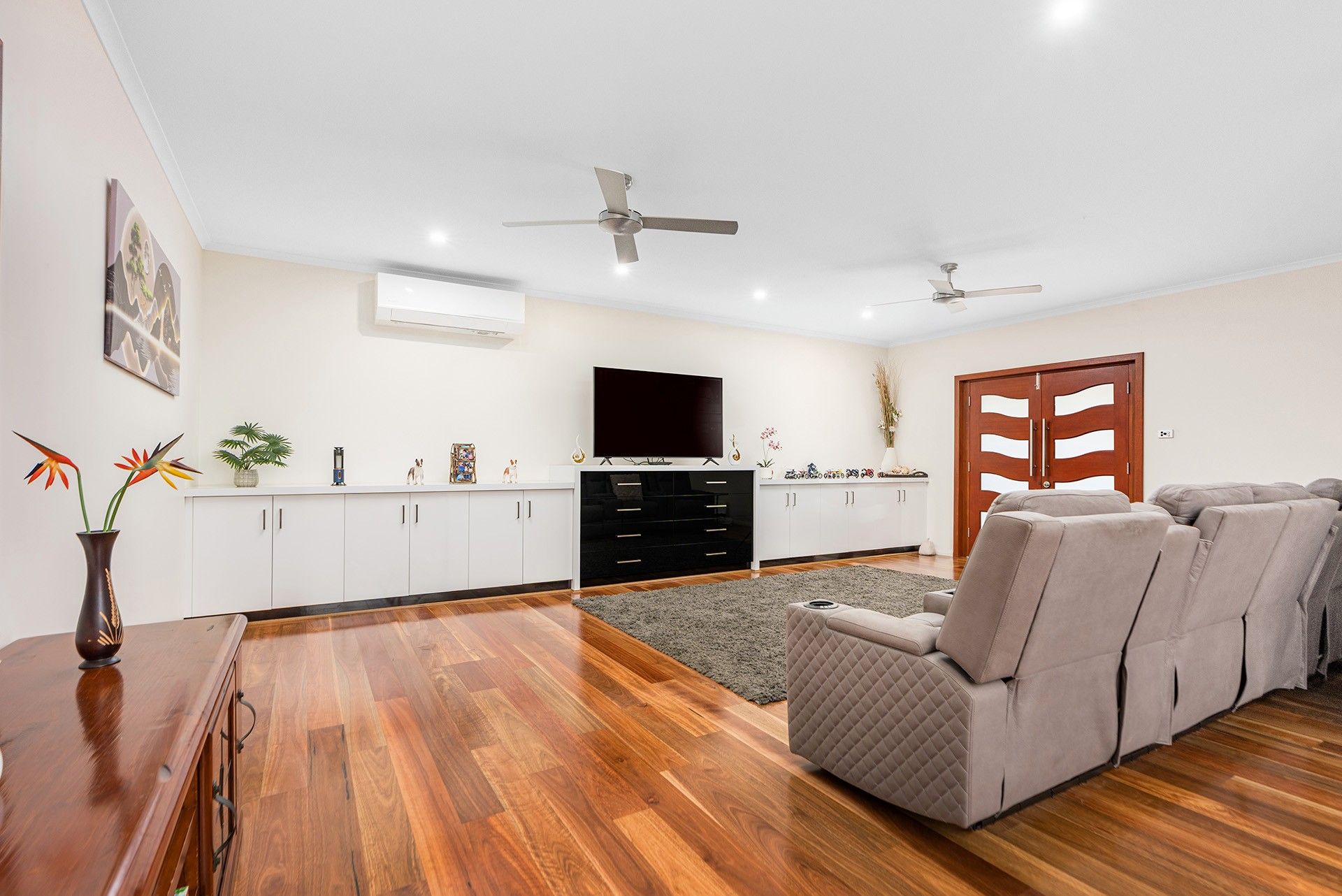 25 Harney Street — photo 4 of 28