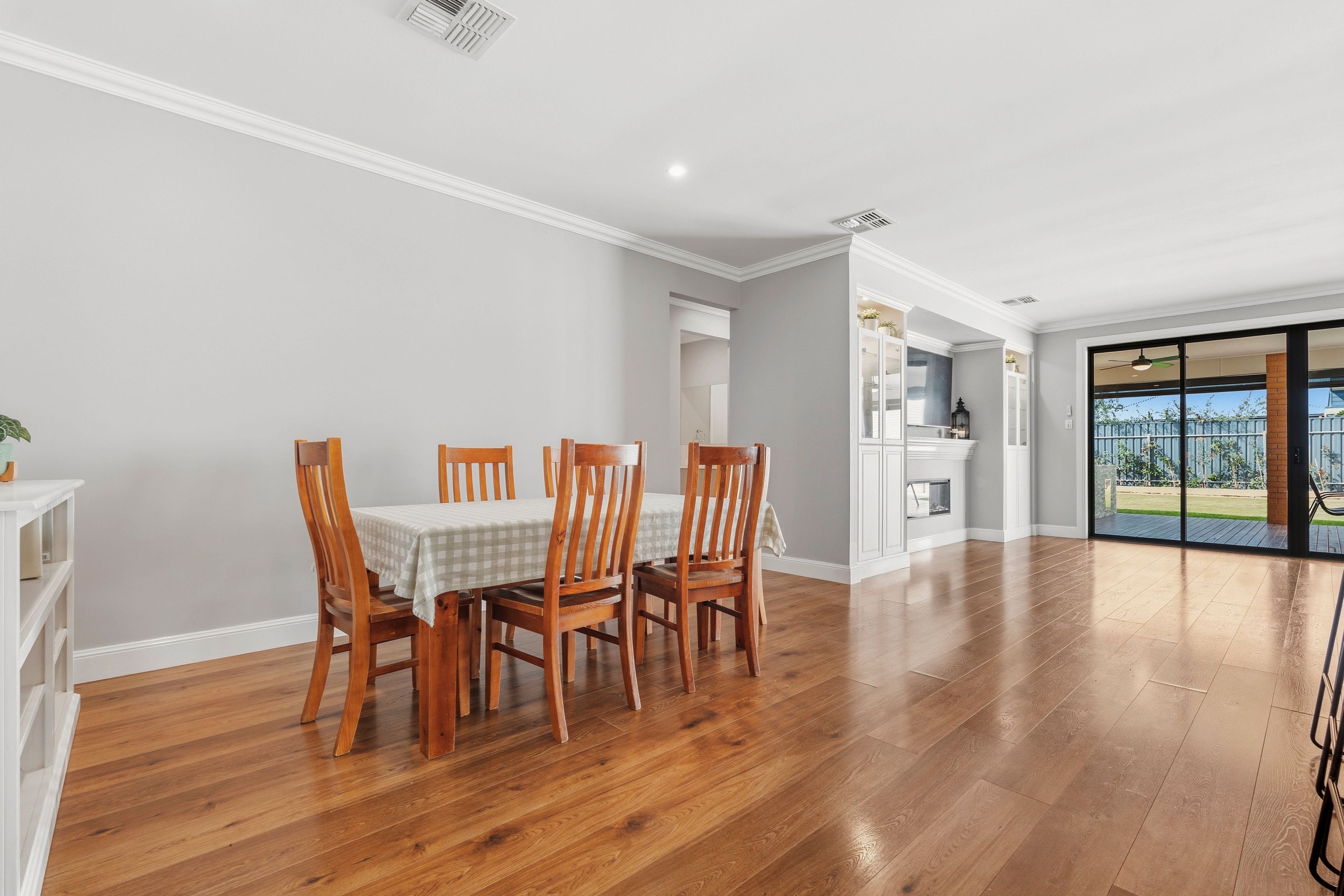 30 Mary Street — photo 8 of 30