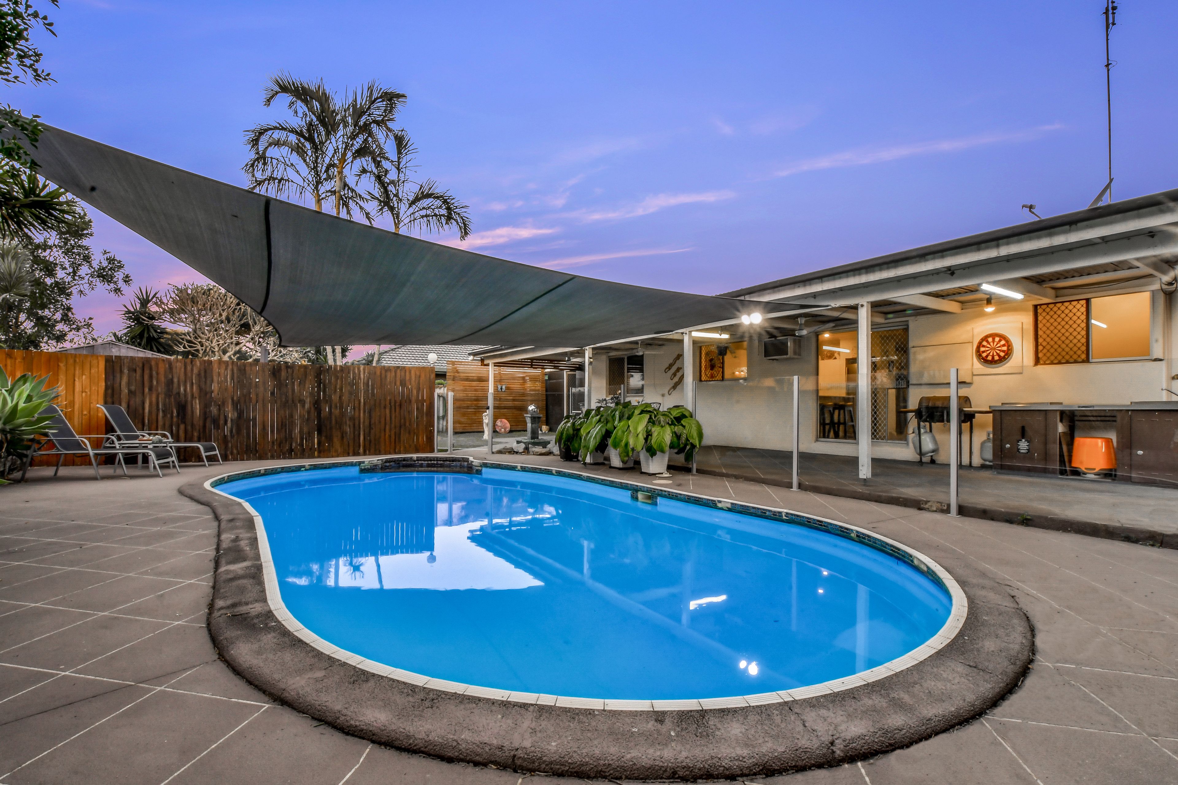 12 Naroon Crescent, Wurtulla QLD 4575