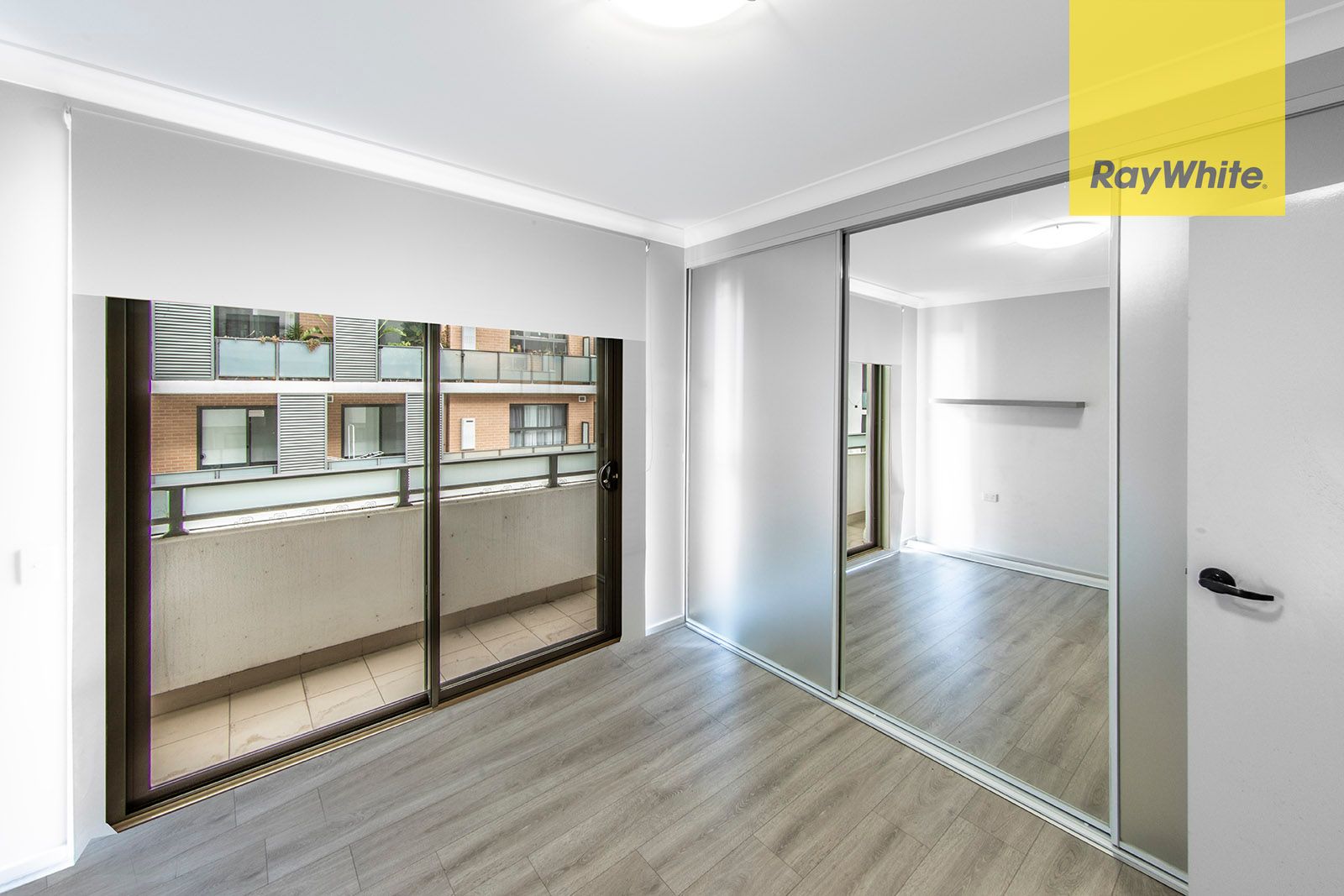 60/9-11 Weston Street — photo 3 of 11