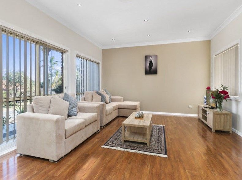 2 Thoar Place, Claremont Meadows, NSW 2747