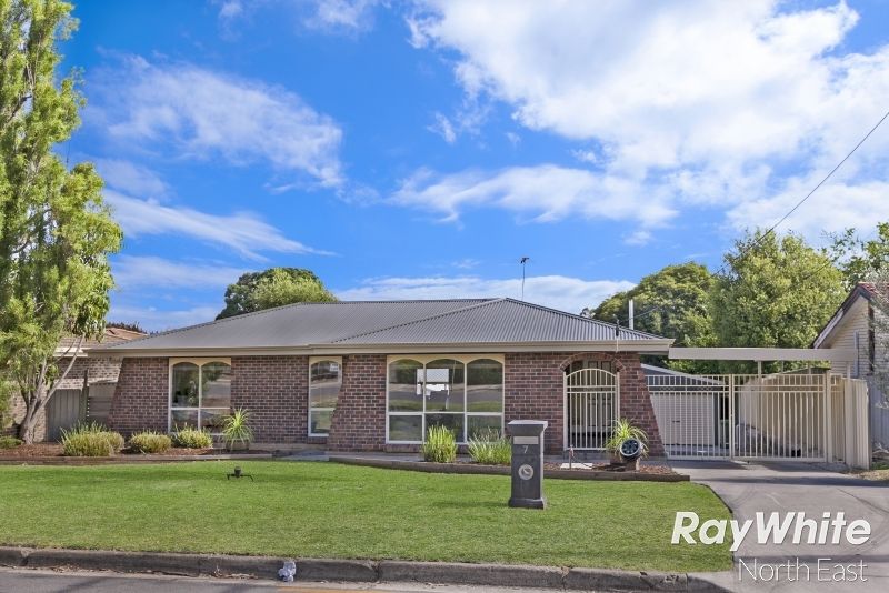 7 Pringle Avenue, Surrey Downs SA 5126