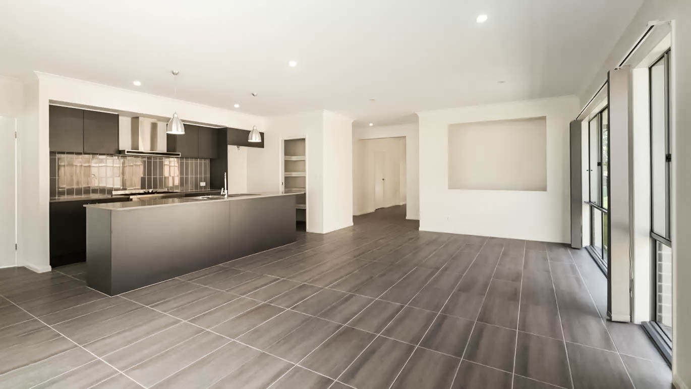 19 Creekwood Circuit, SPRING MOUNTAIN, QLD 4300