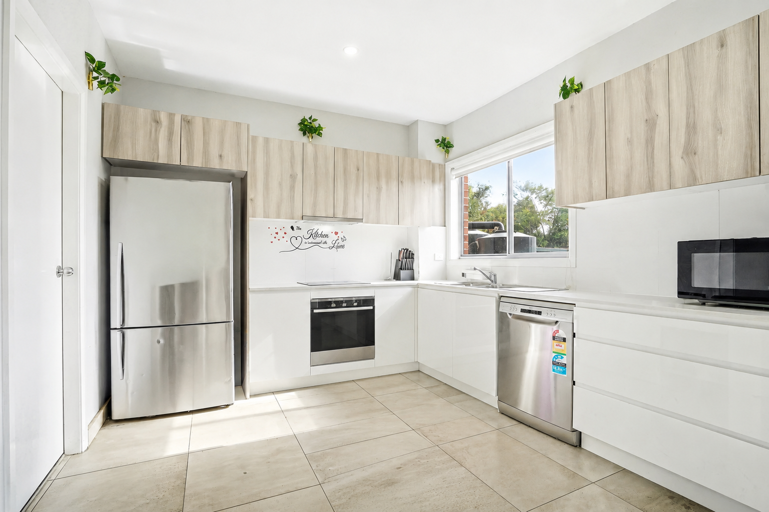 5/66 Barry Street — photo 3 of 11