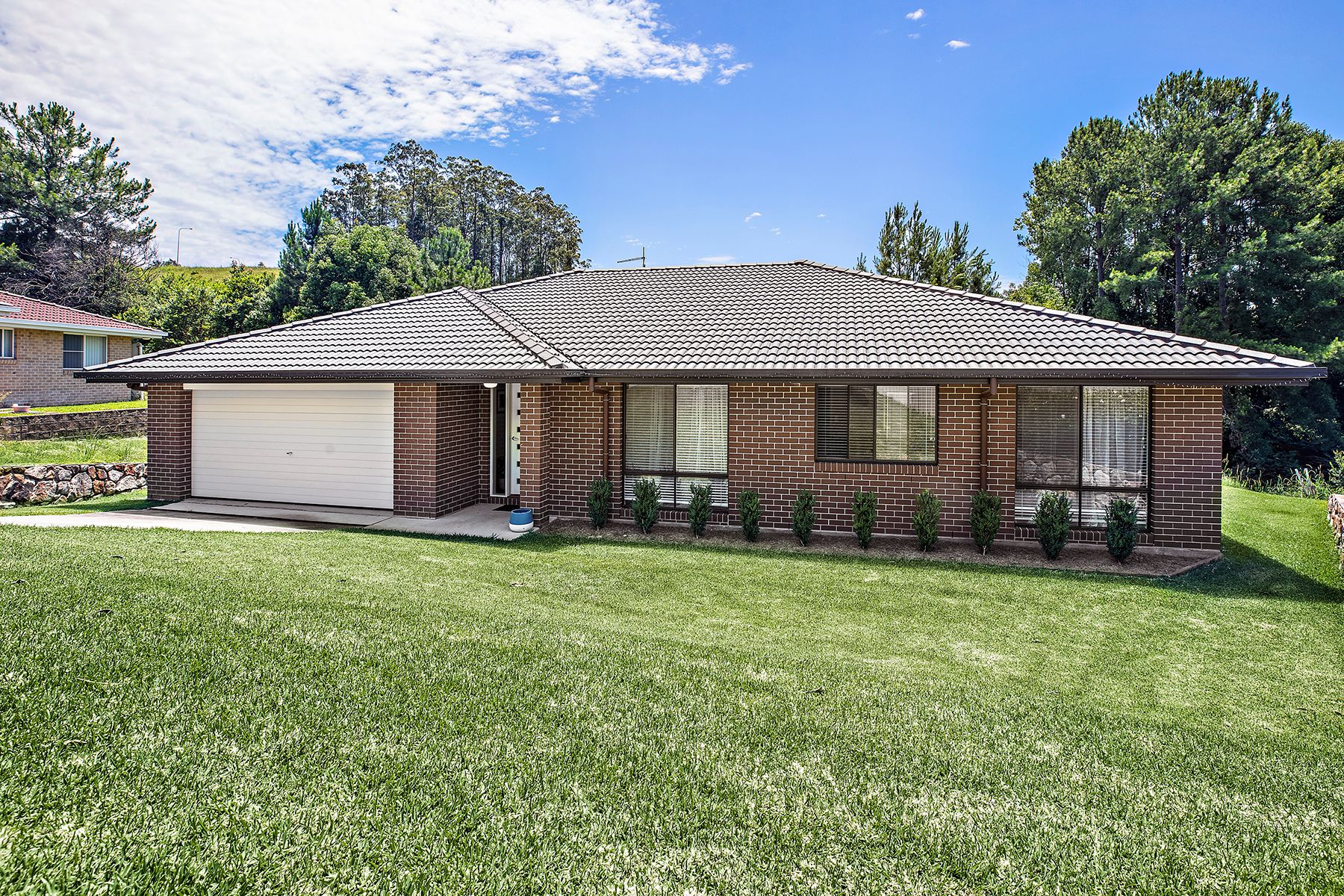 3 Hilliana Close