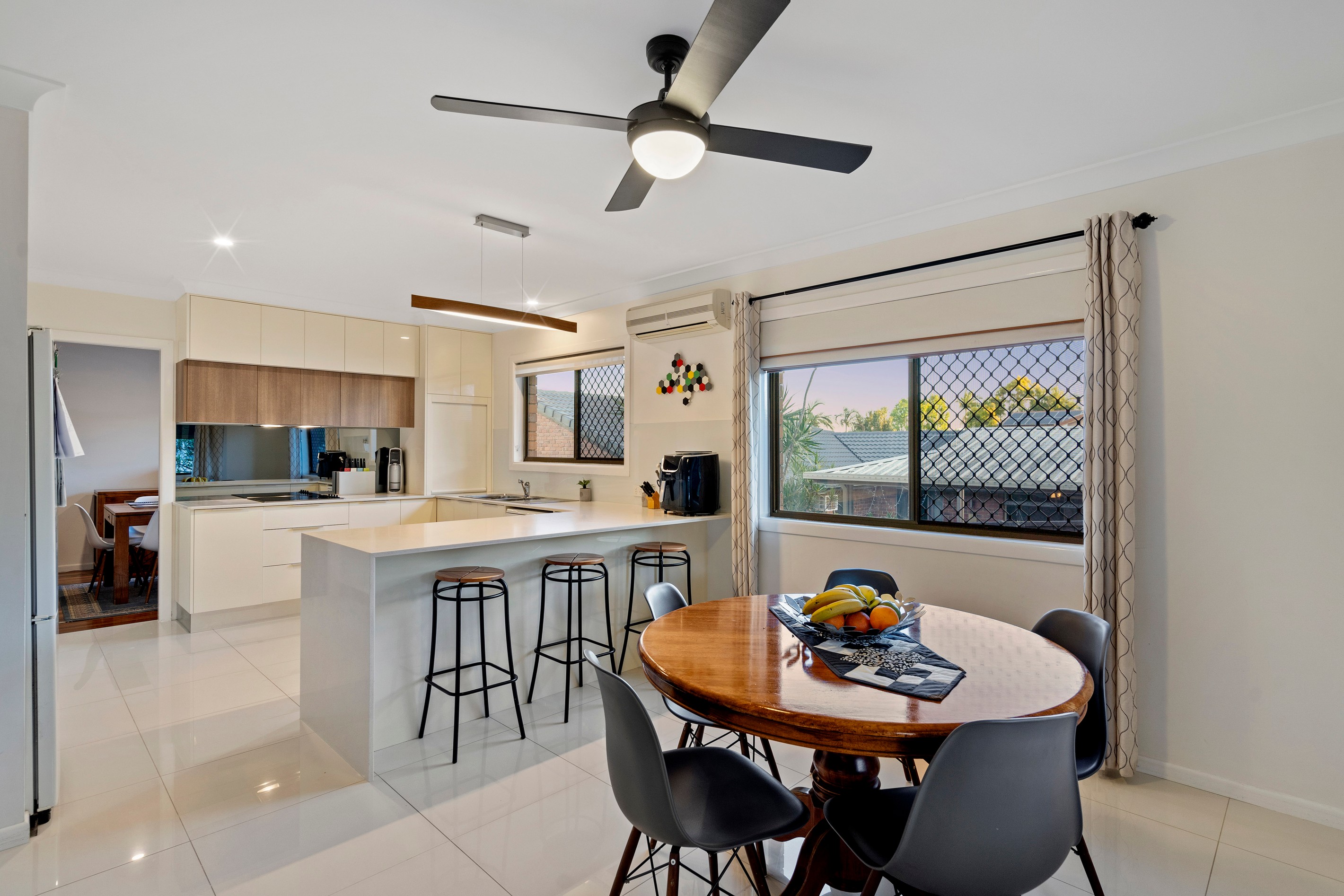 18 Chelva Street, Wishart, QLD 4122