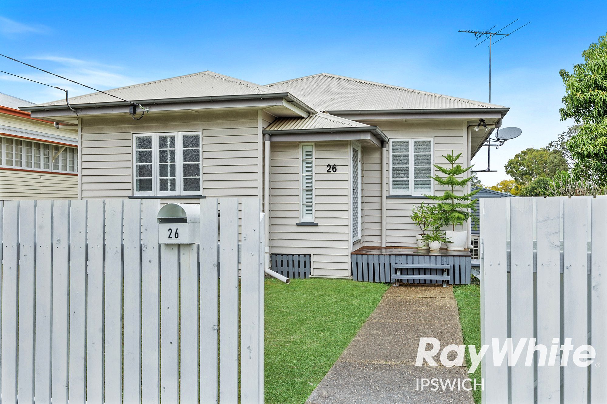 26 Woodford Street, One Mile, QLD 4305