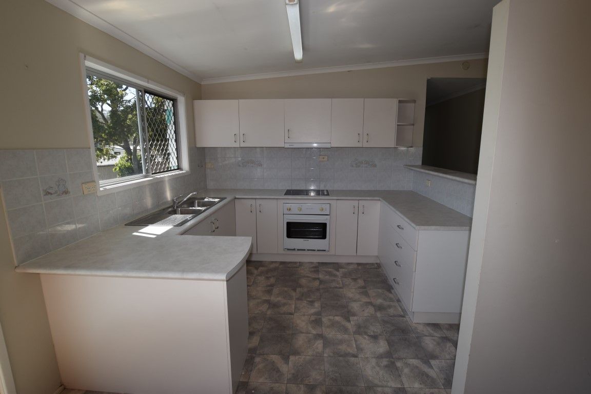 4 Wilga Street, Kin Kora, QLD 4680