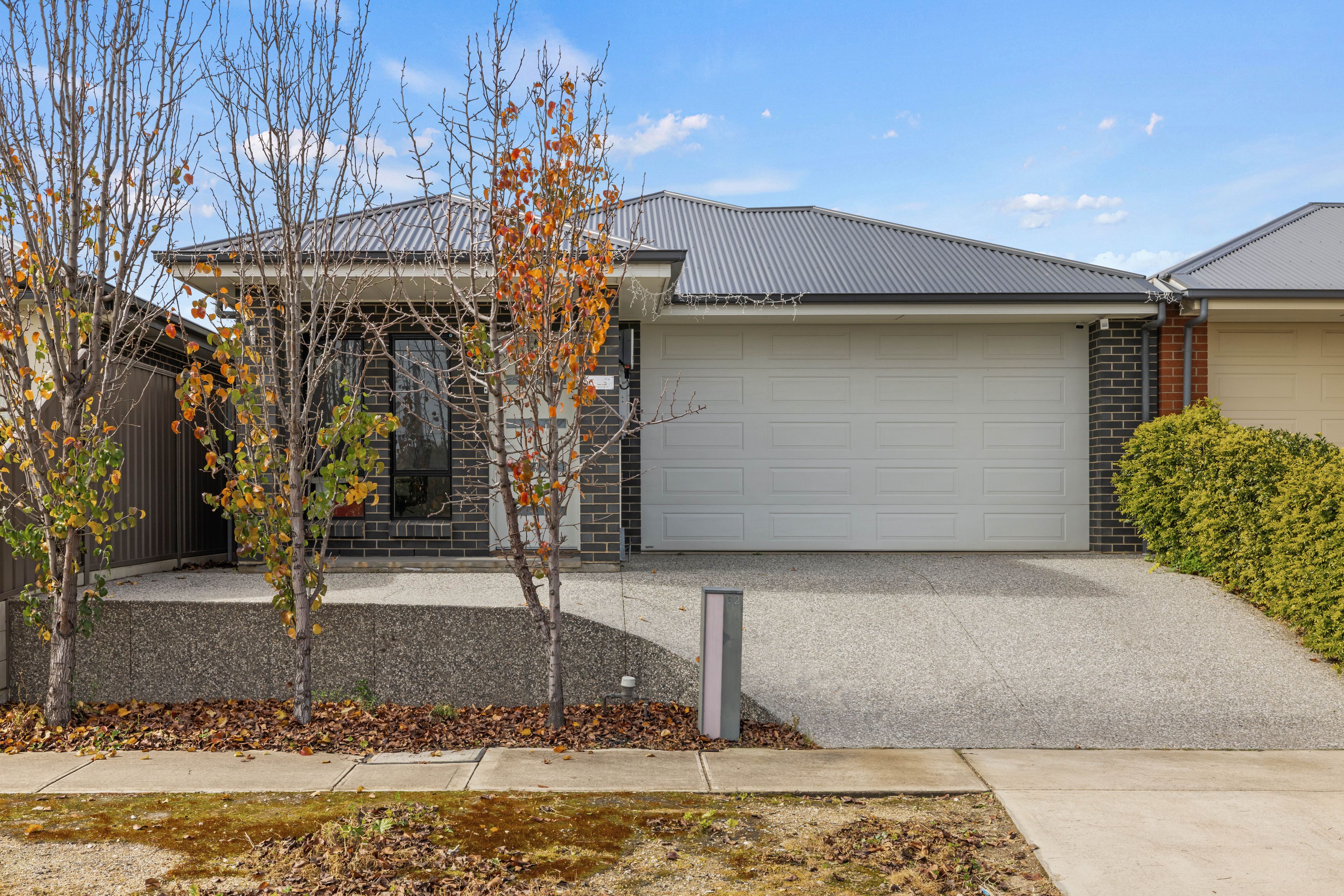32 Devon Street — photo 3 of 24