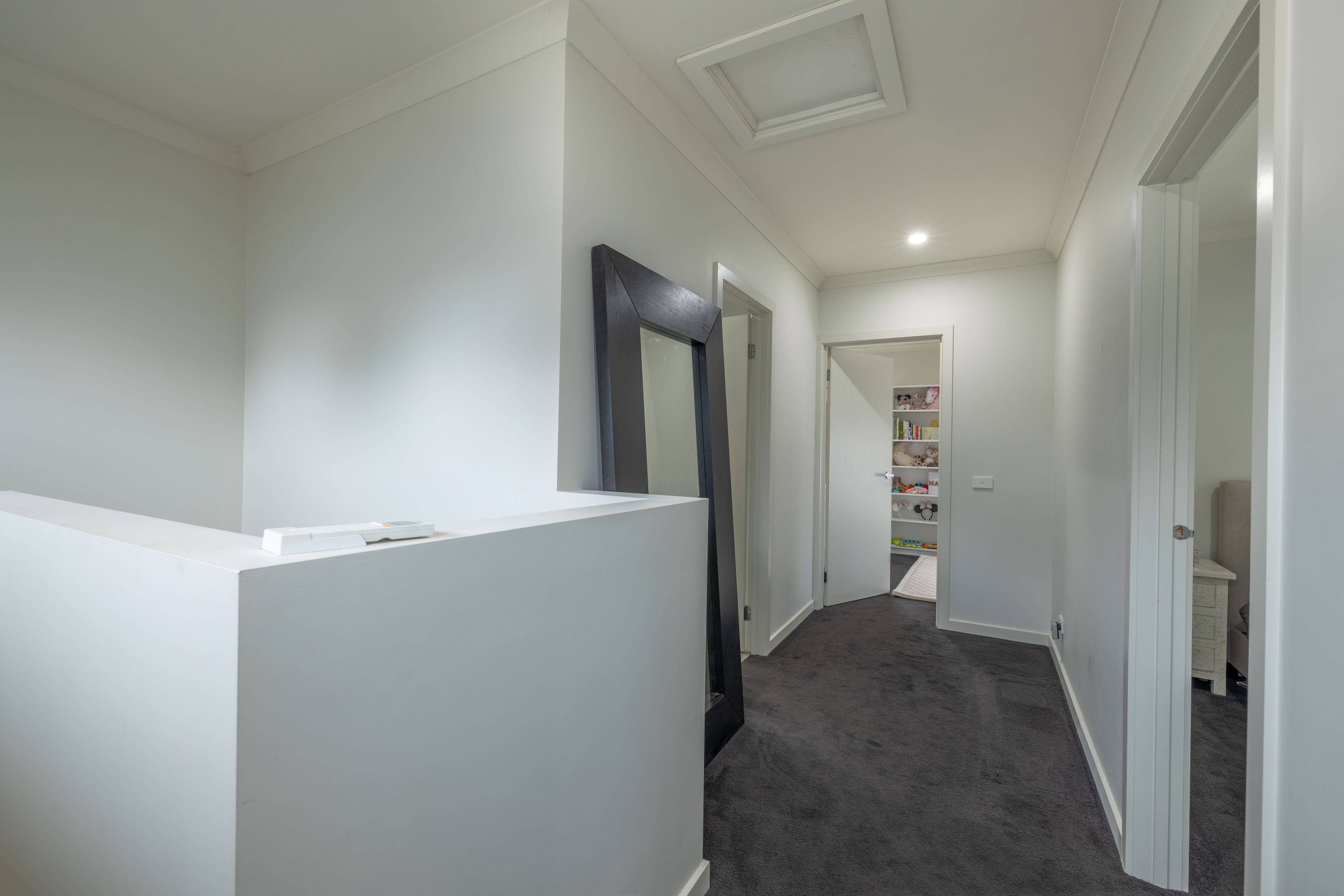 11/16 Sylvanwood Crecent — photo 12 of 15