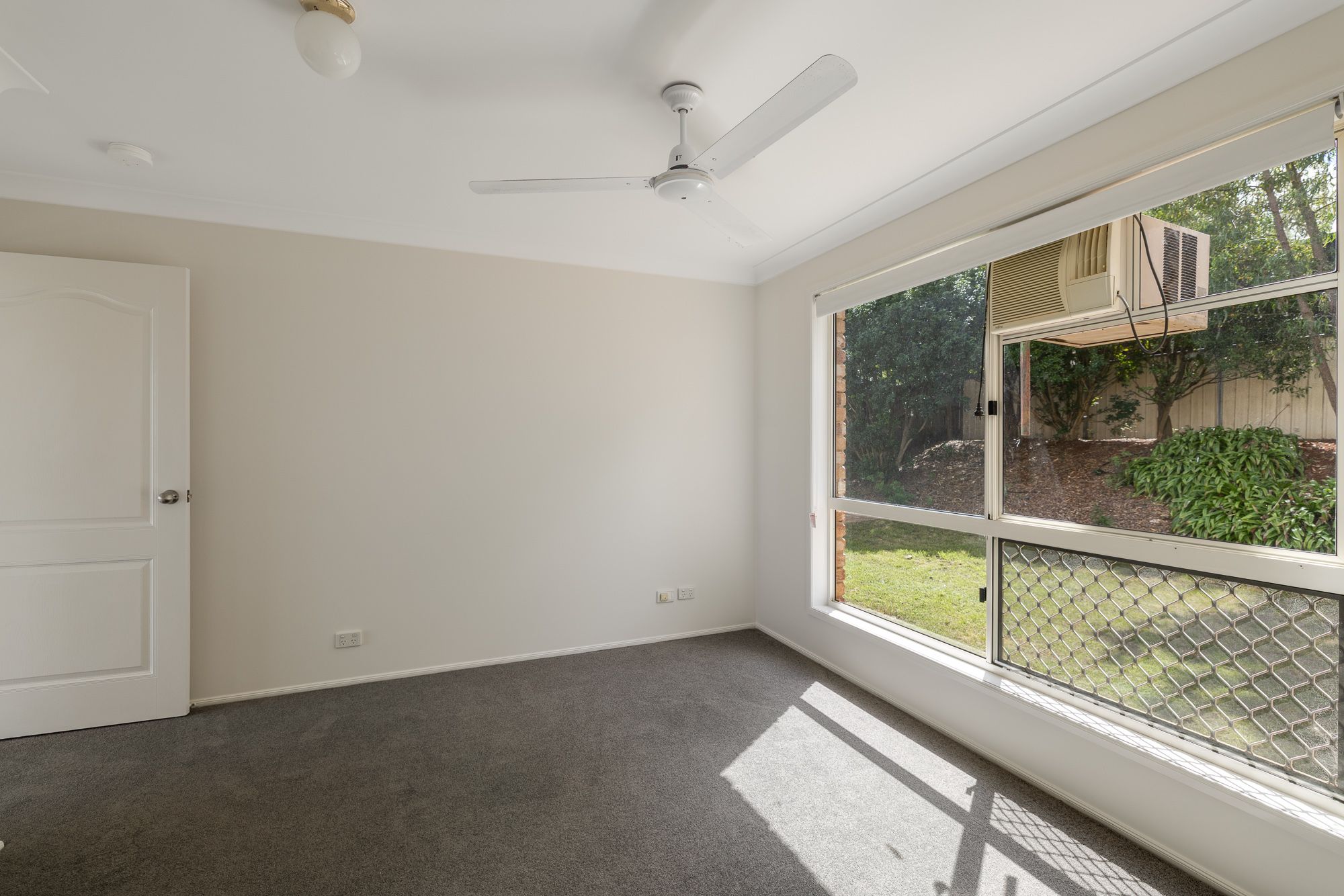17 Catalina Drive — photo 8 of 12