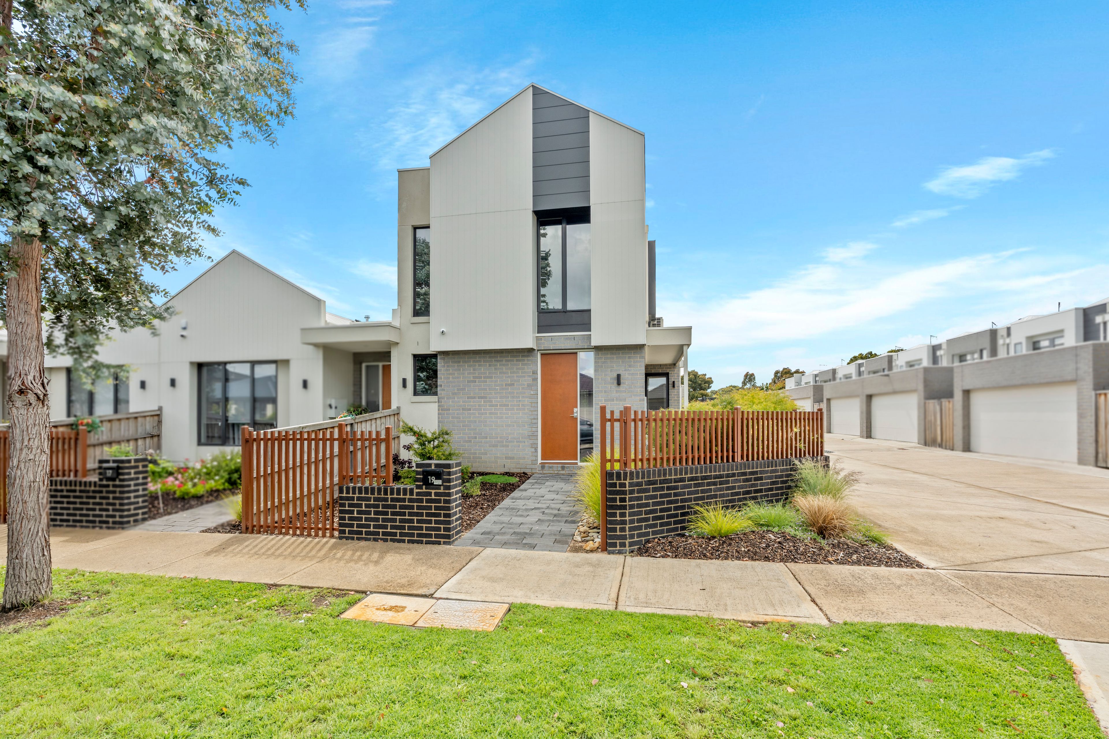 19 Emery Avenue, Doreen, VIC 3754