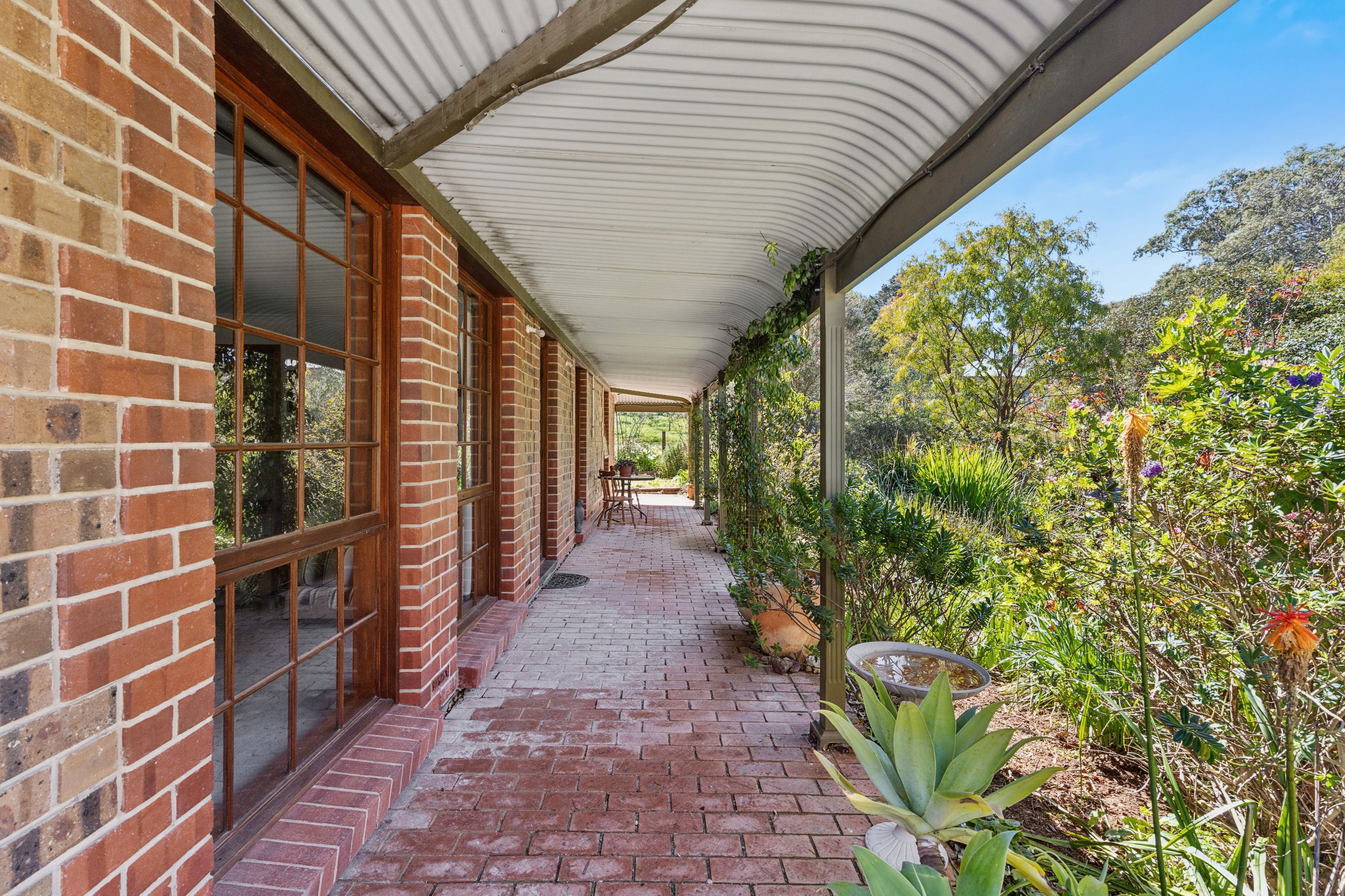 20 Walker Street — photo from Ray White Woodside