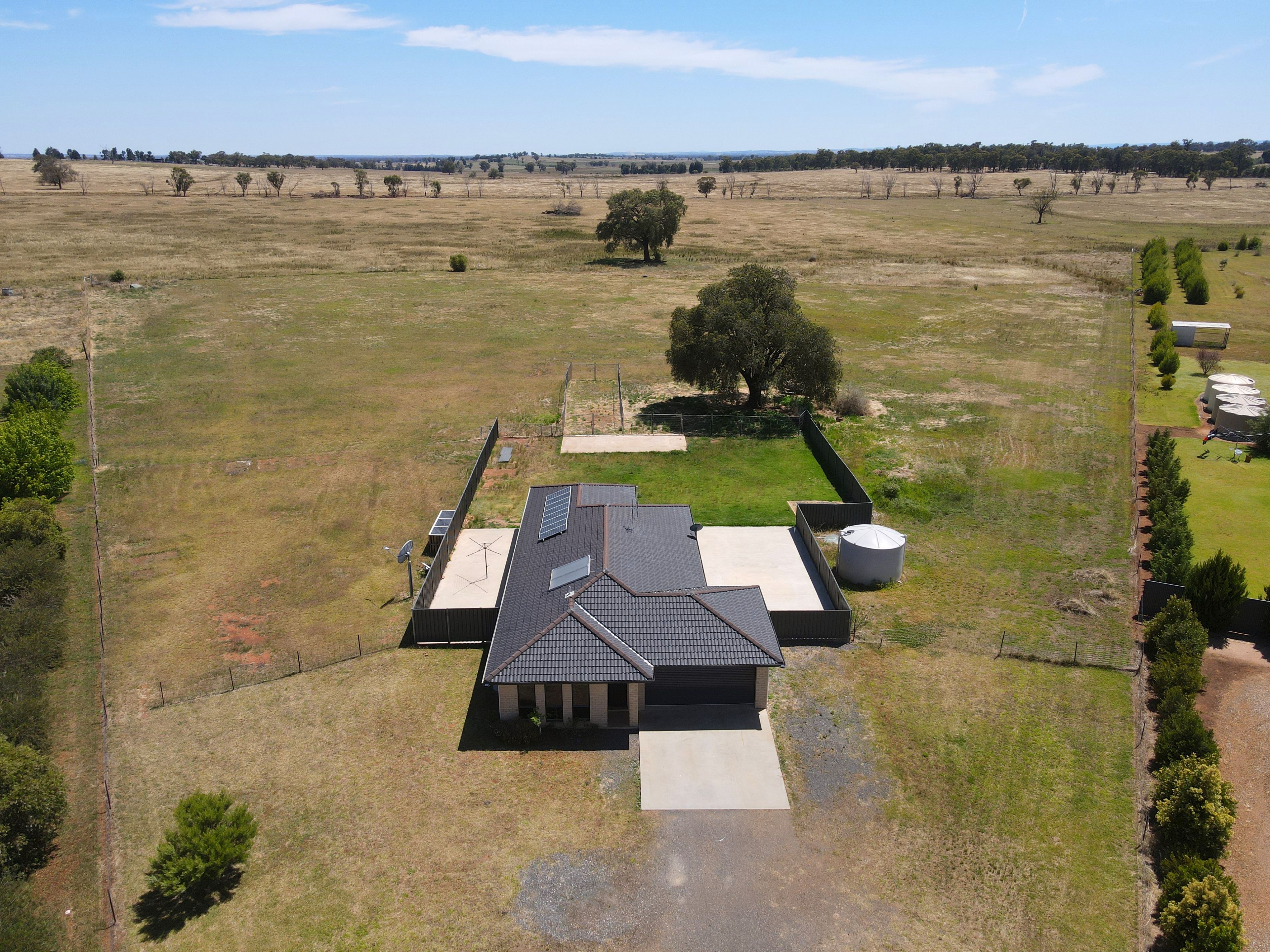 10 Bob Acheson Avenue, Forbes, NSW 2871 Sold House Ray White Parkes