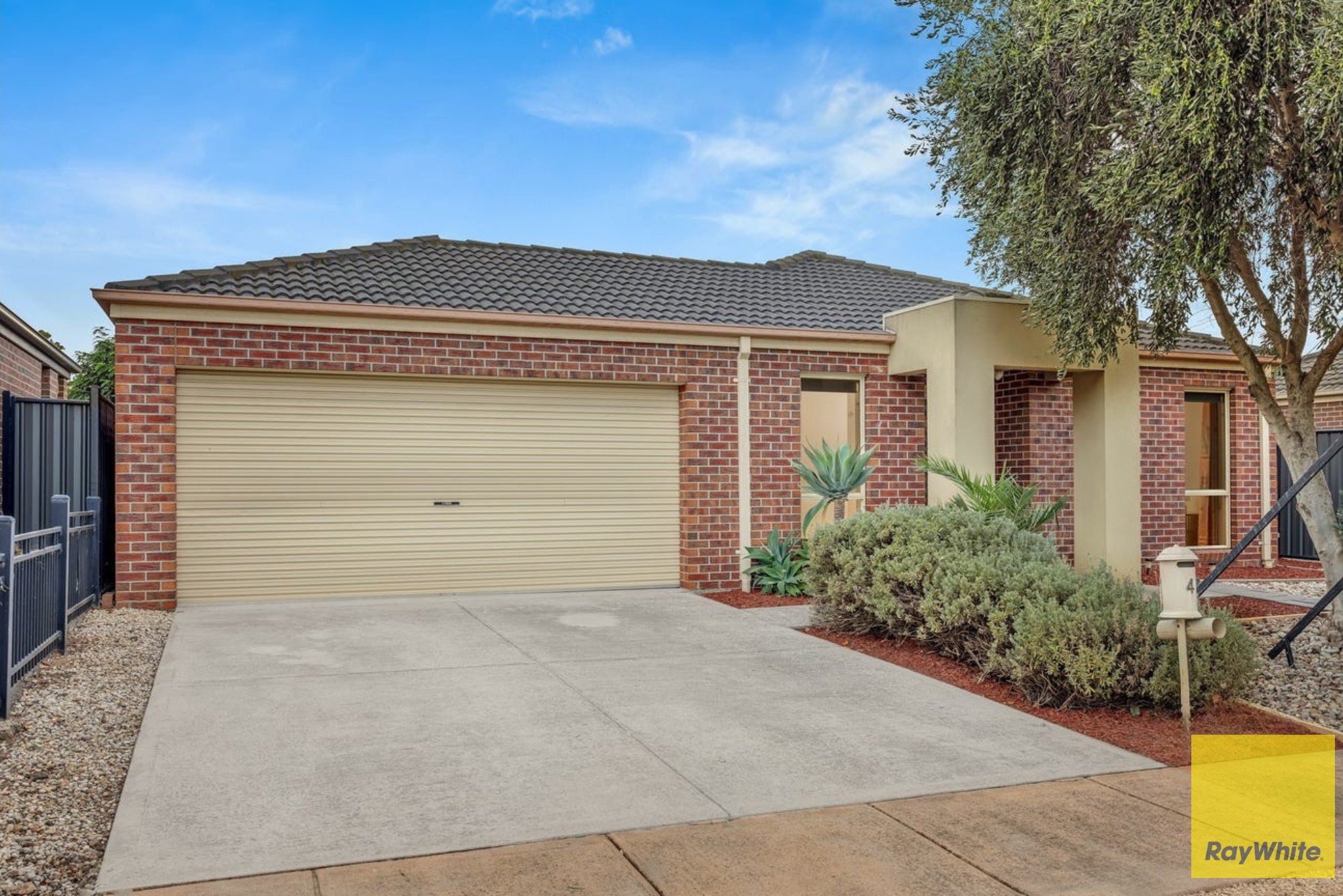 4 Opperman Place, Point Cook, VIC 3030