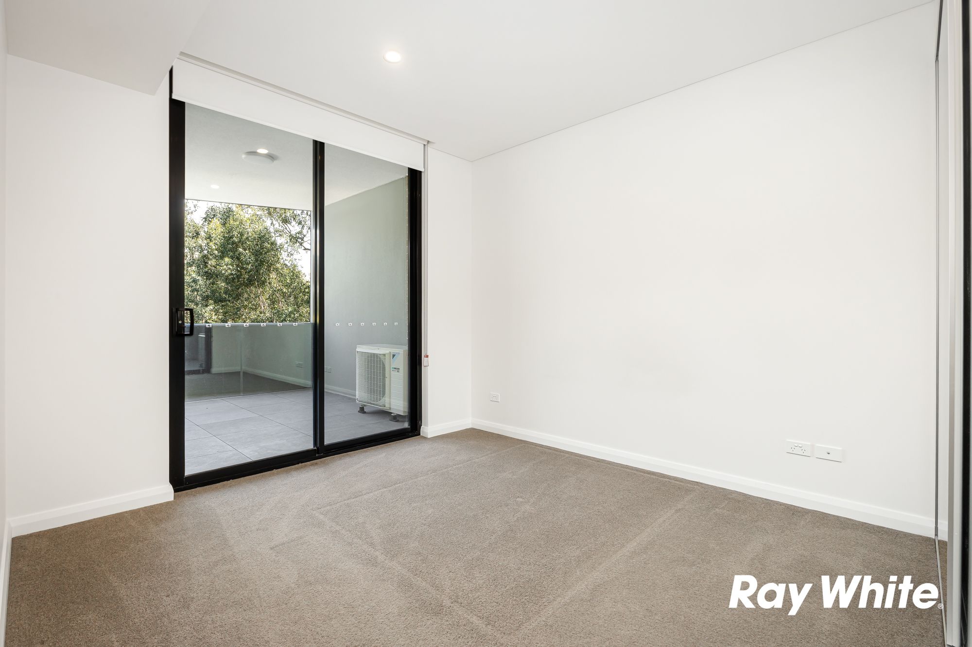 107/32 Civic Way — photo 6 of 9