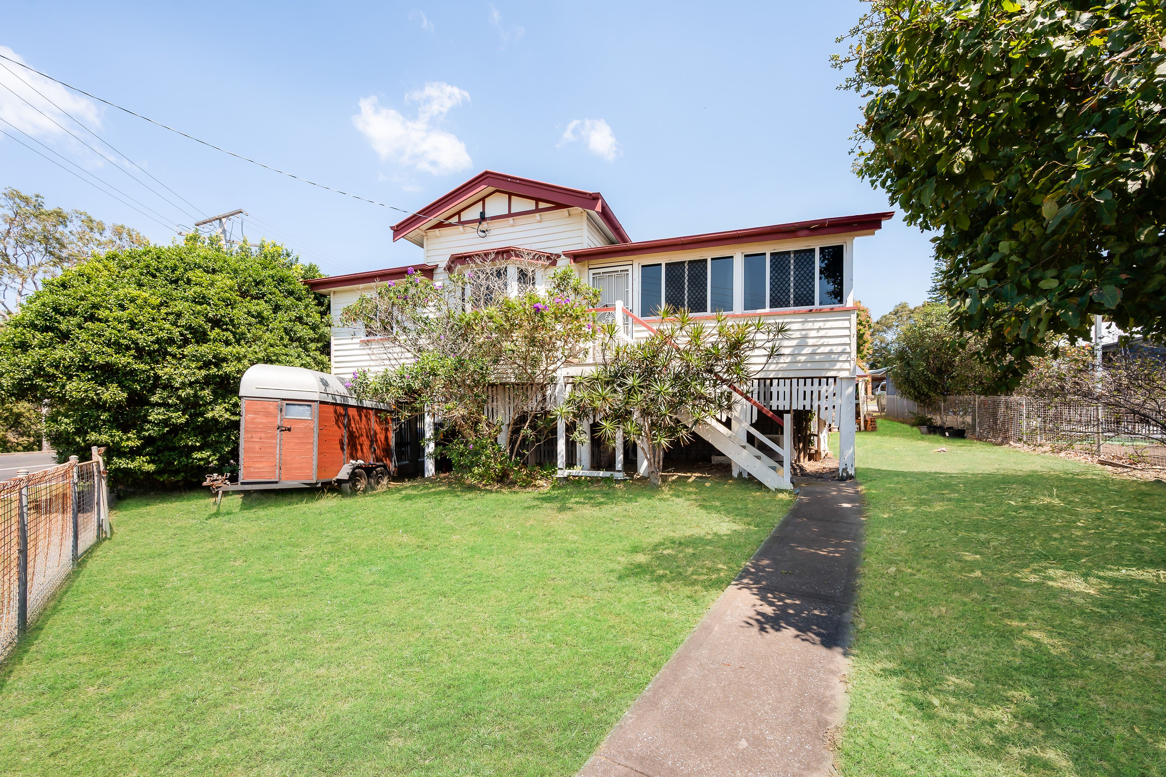 9 Railway Street, West Gladstone, QLD 4680