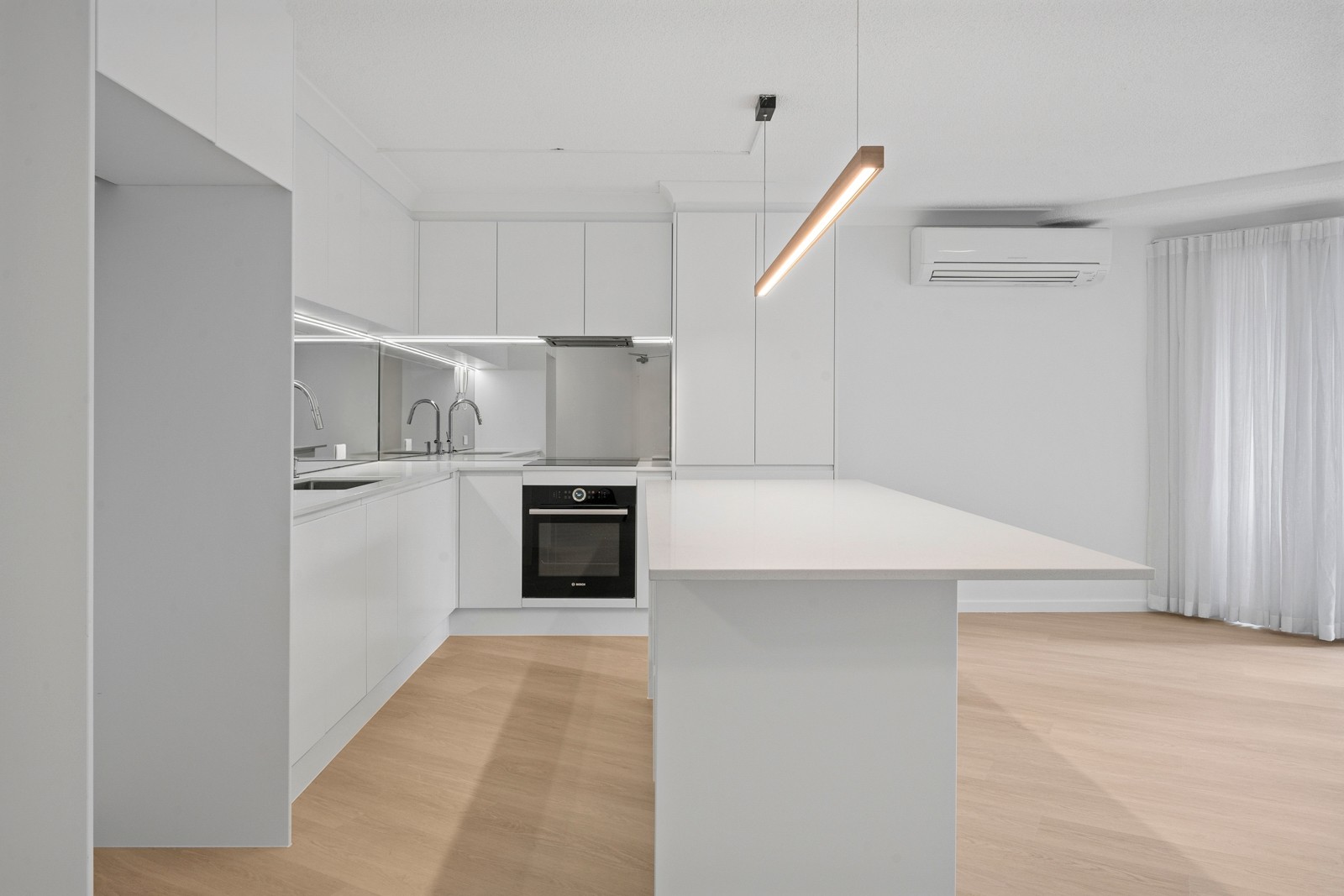 10/123 Main Street, Kangaroo Point, QLD 4169