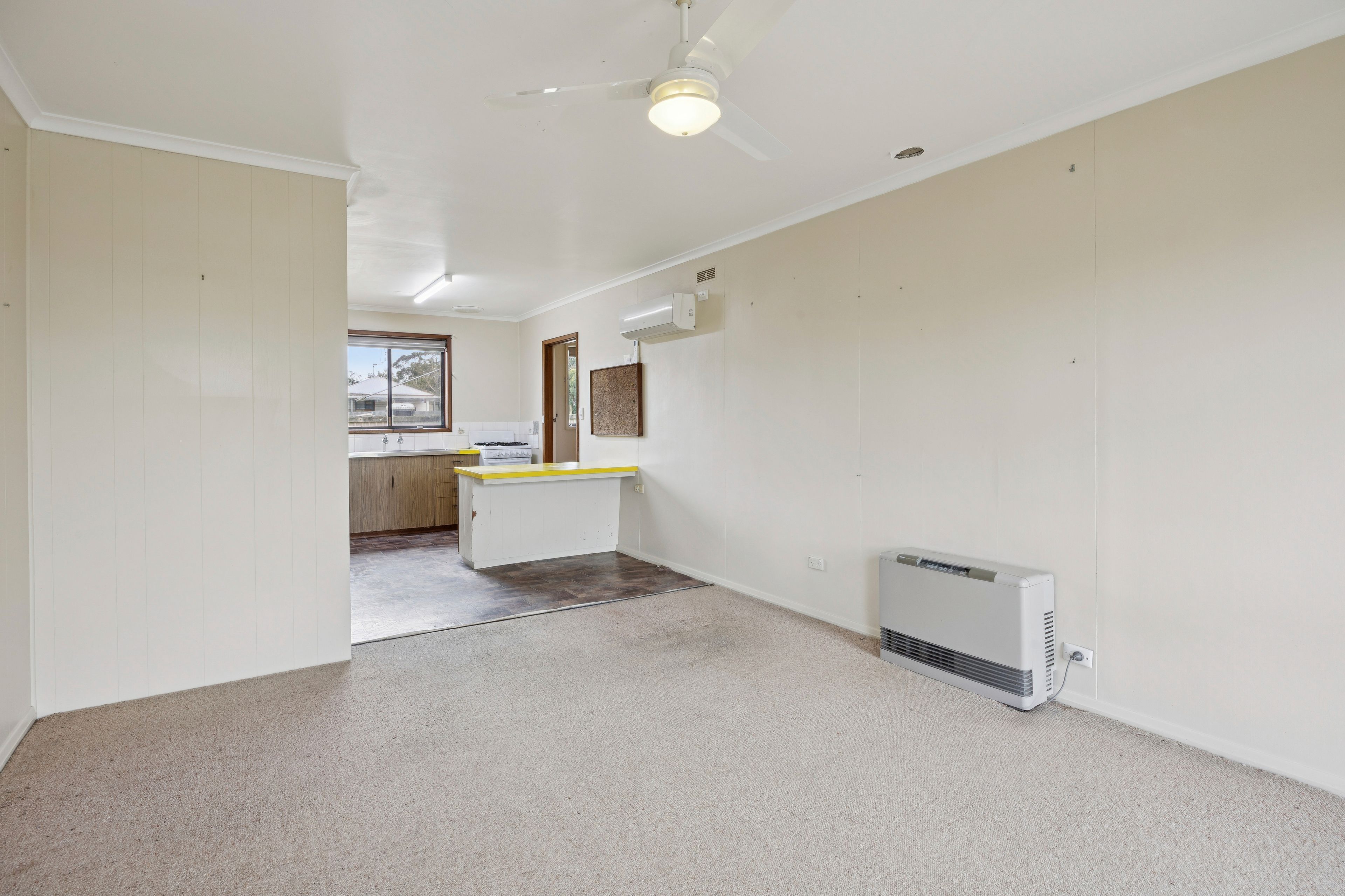 2/11 Mckenzie Street — photo 8 of 9