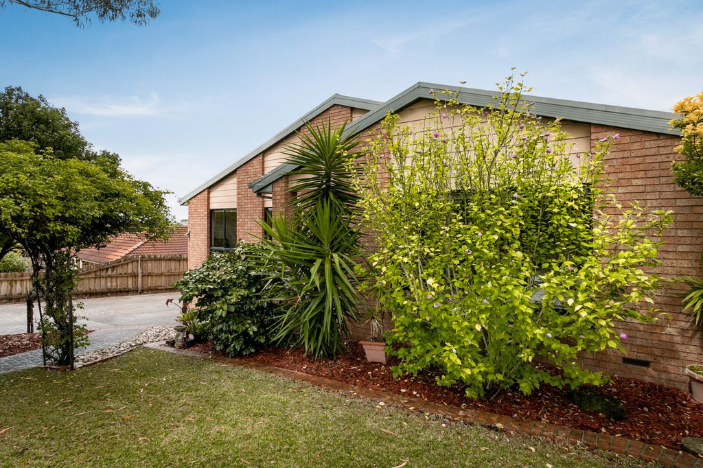 5 Highland Drive, Pakenham, VIC 3810